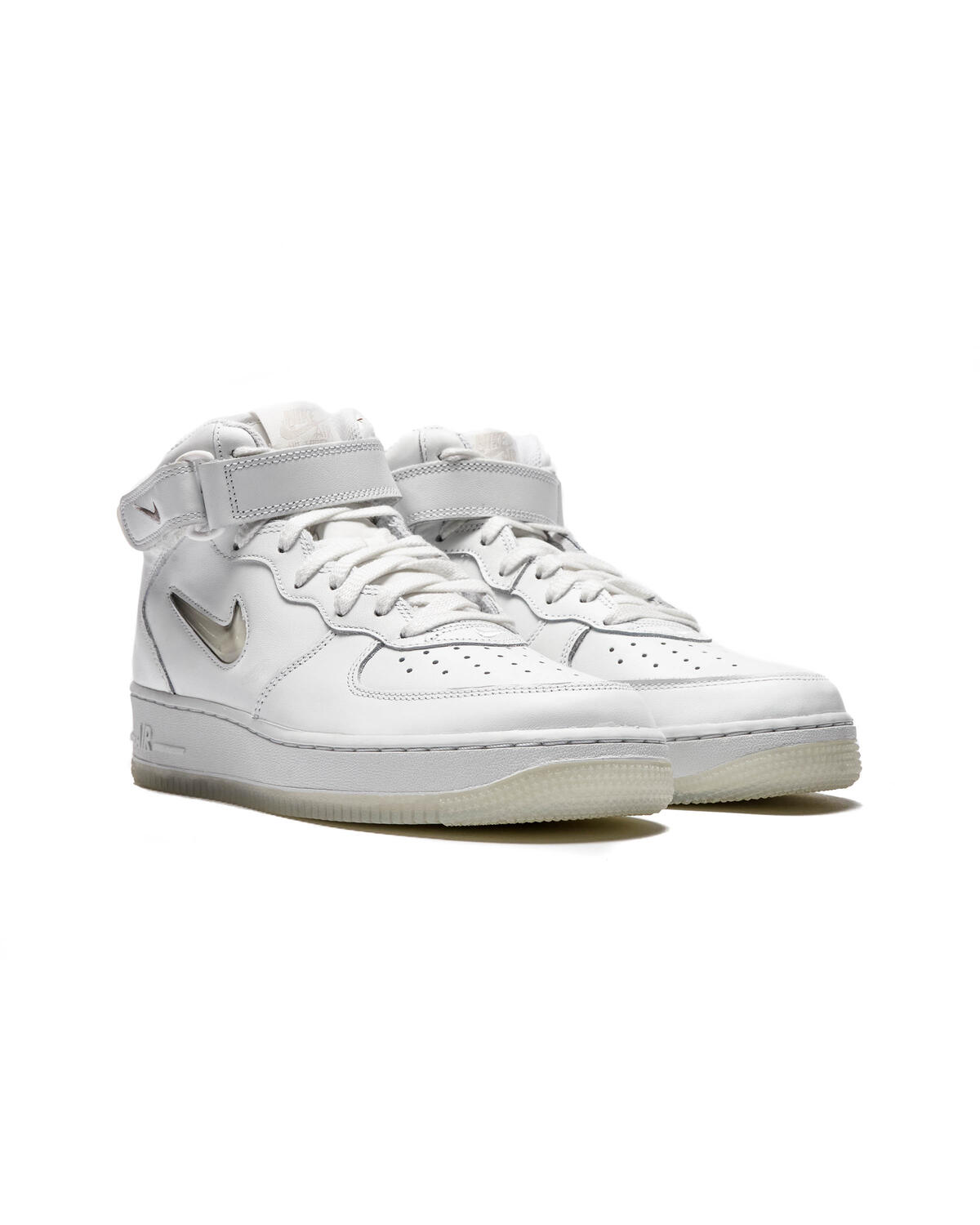 Nike Air Force 1 Mid '07 Lv8 Trainers In White