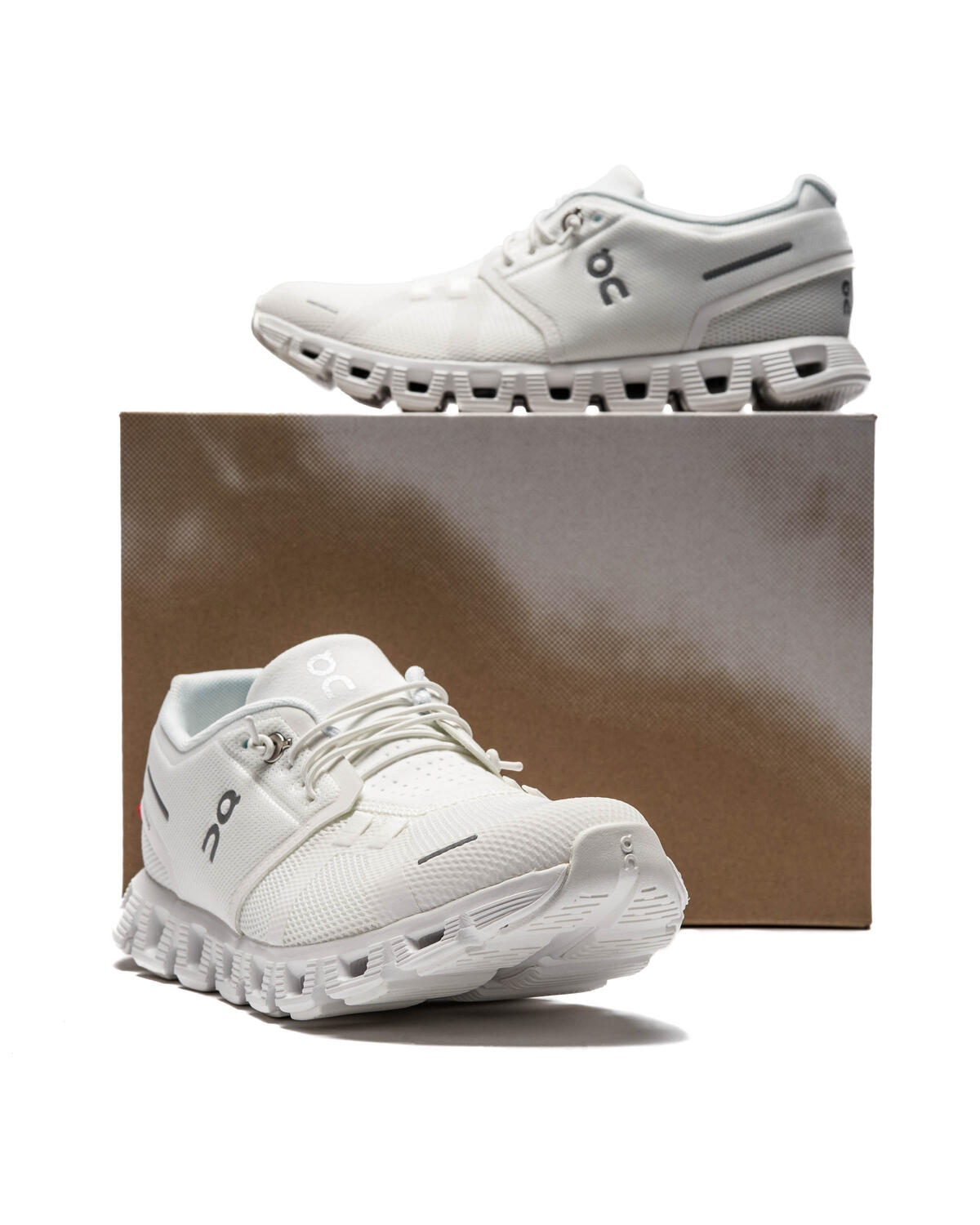 ON Running WMNS Cloud 5 - Image 6