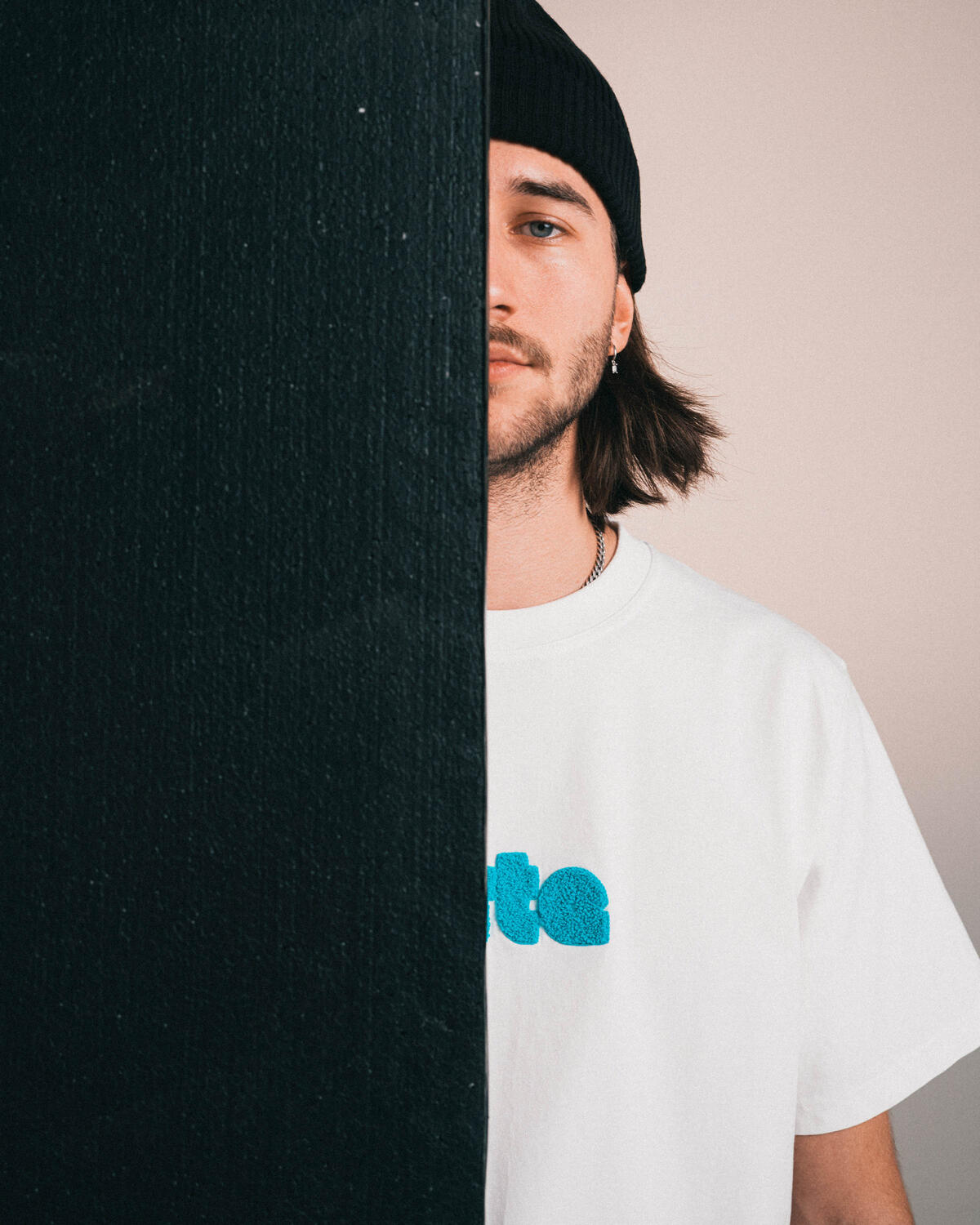 Arte Antwerp Taut Chenille Logo T-shirt - Image 4