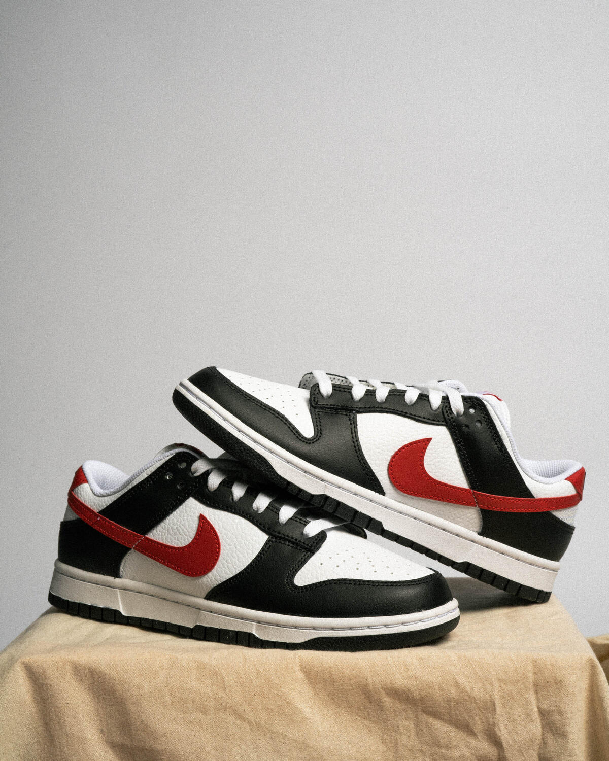 Nike Dunk Low Black / White / Red - Image 9