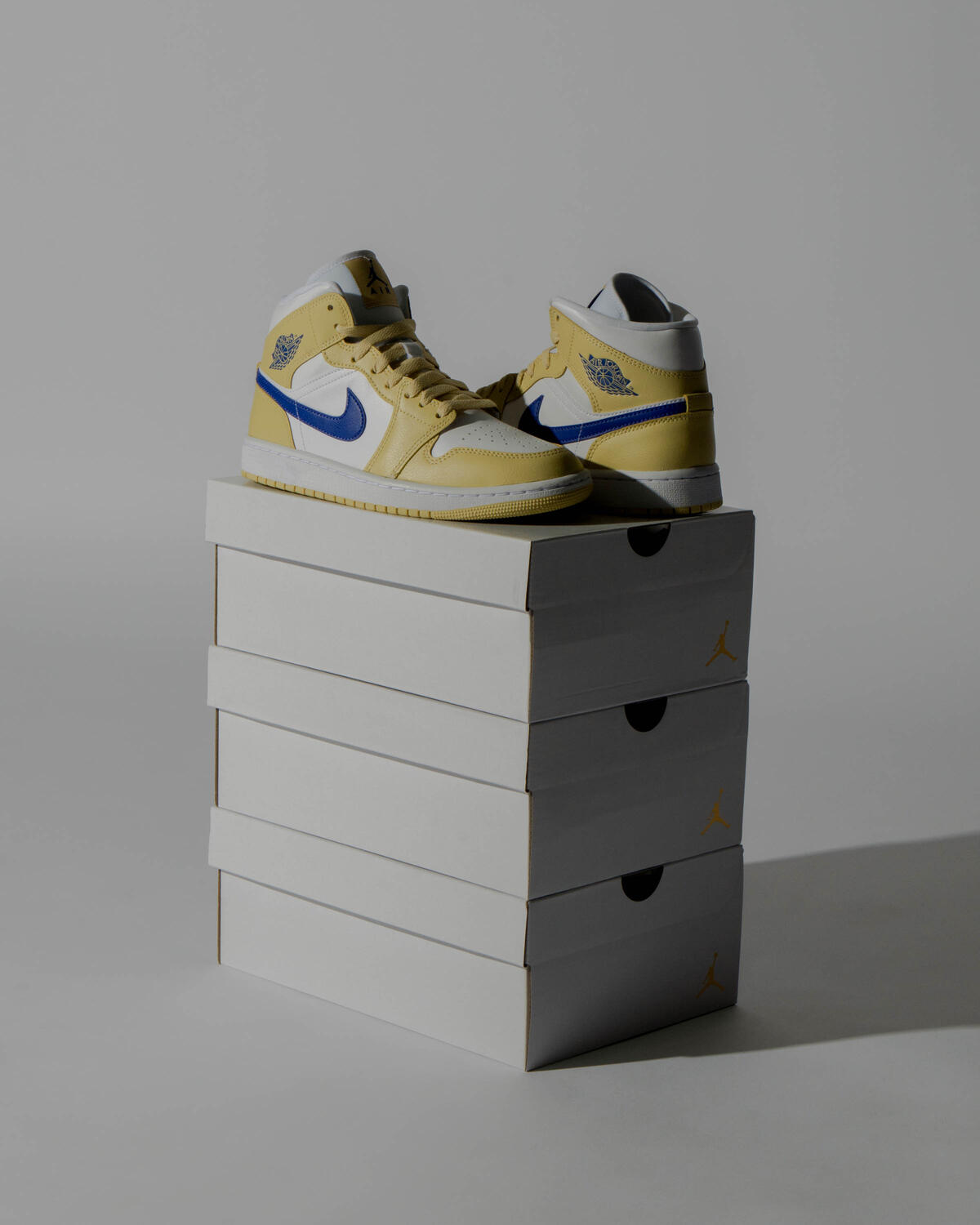 Air Jordan 1 Mid 'Lemon Wash/Lapis/White' (Women's) - Image 19