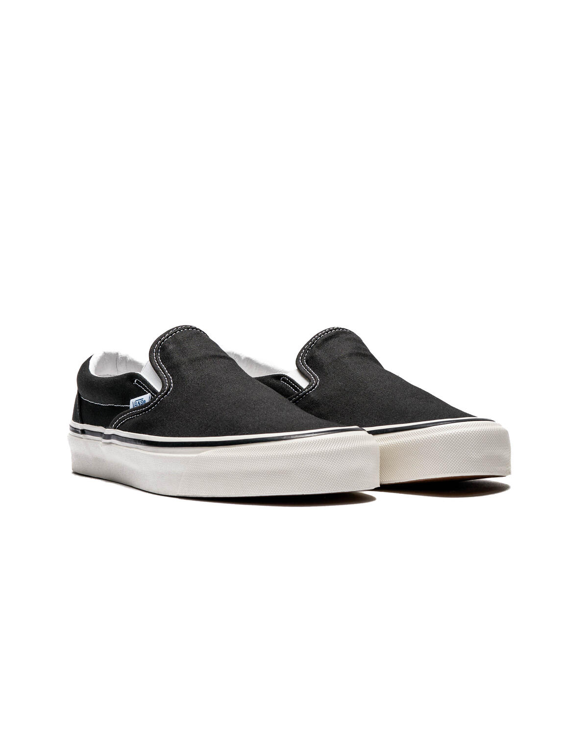 Vans Classic Slip-On Black - Image 3