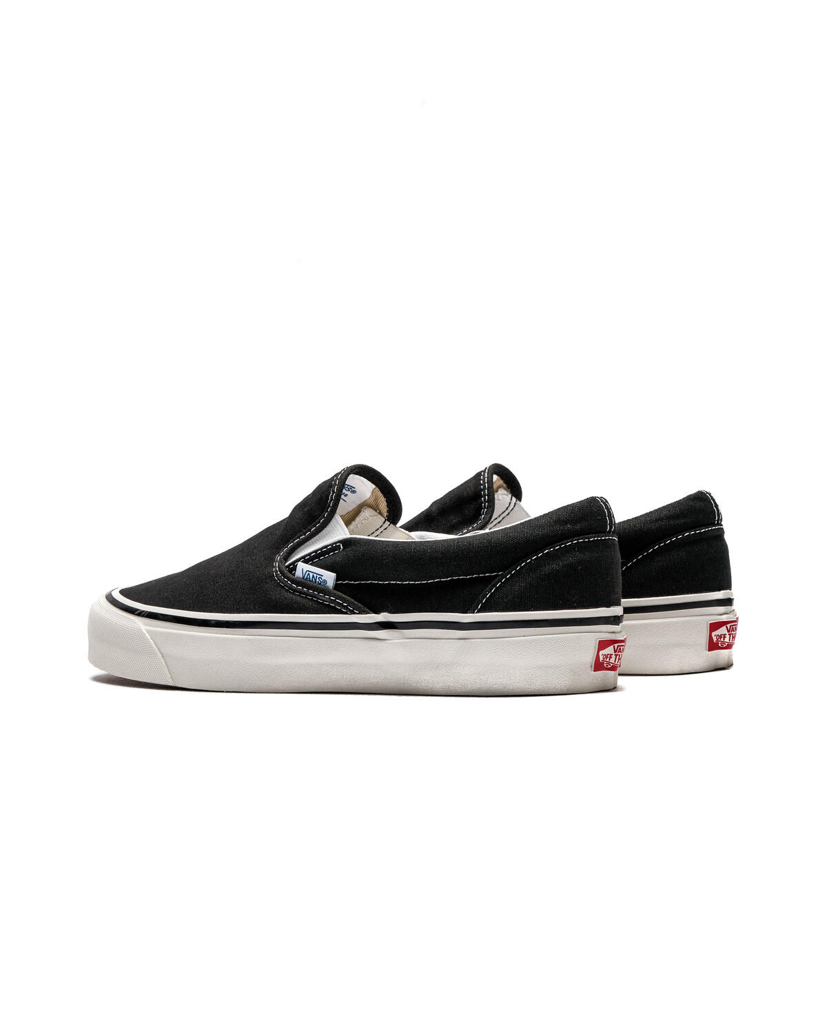 Vans Classic Slip-On Black - Image 4