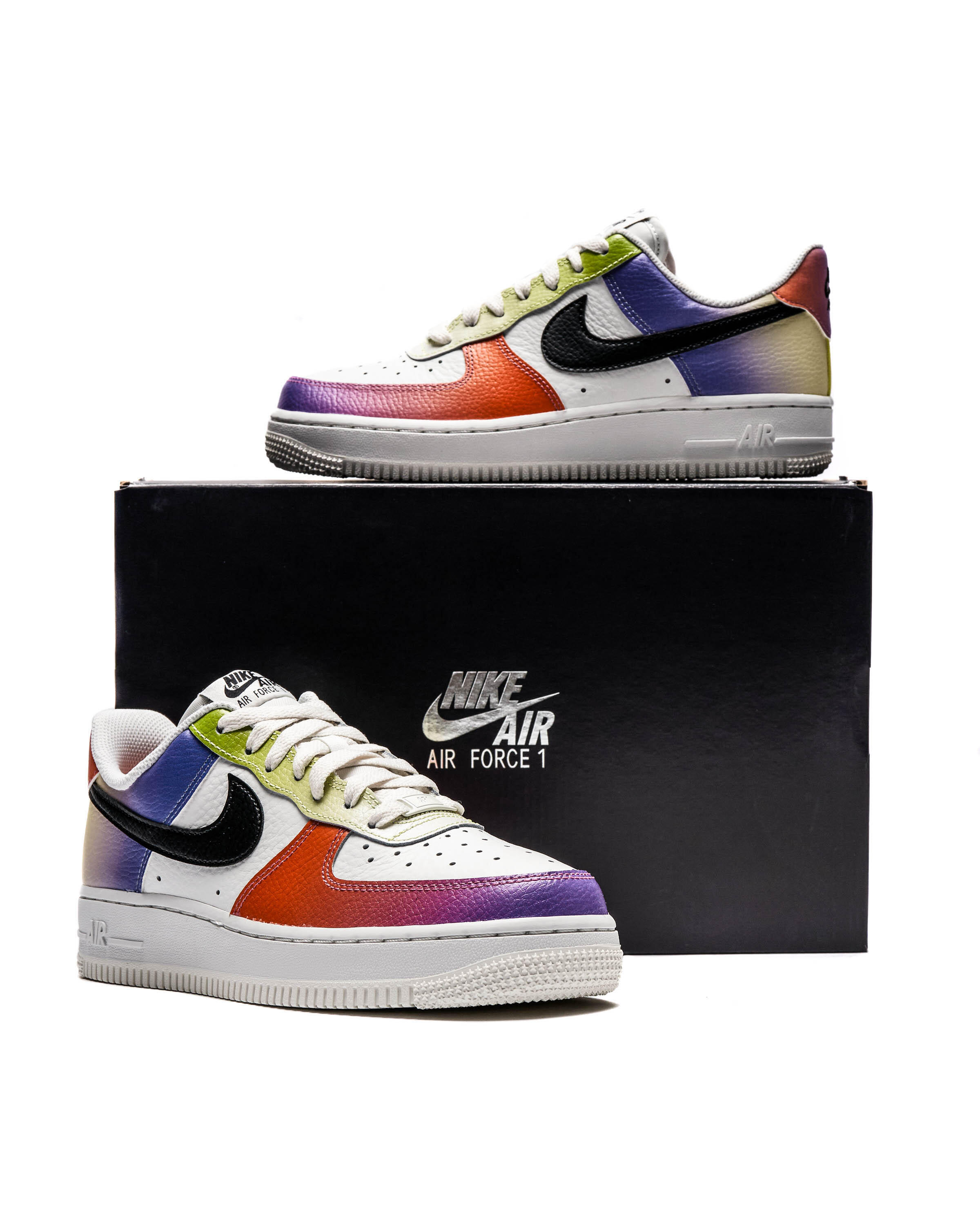 Nike WMNS AIR FORCE 1 LO '07
