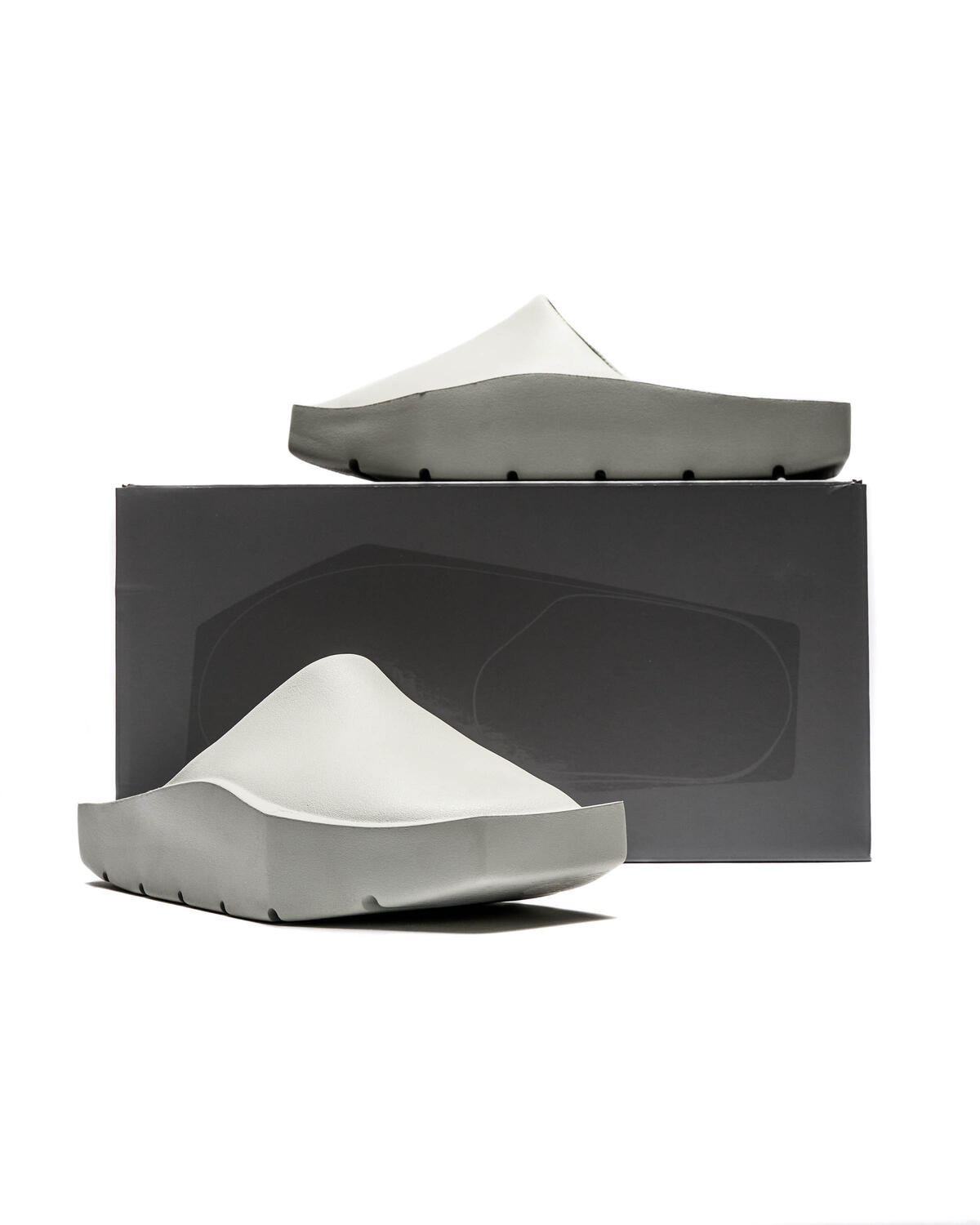 Air Jordan Hex Mule SP FD2652-002 Light Silver Size Women’s 12 New Men’s 10.5 Air Jordan WMNS HEX MULE SP | FD2652-002 | AFEW STORE main image 2