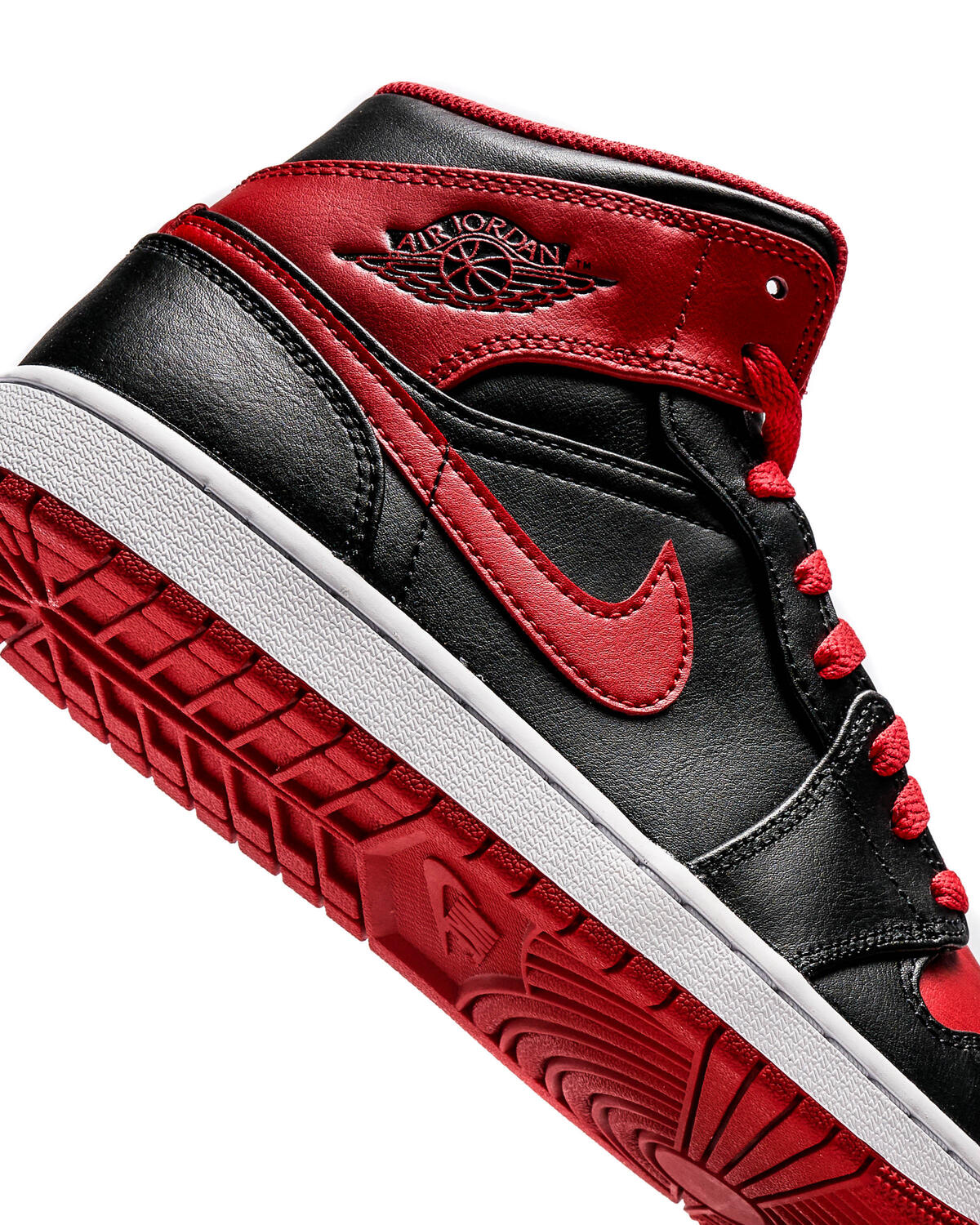 Air Jordan 1 Mid Alternate Bred - Image 24