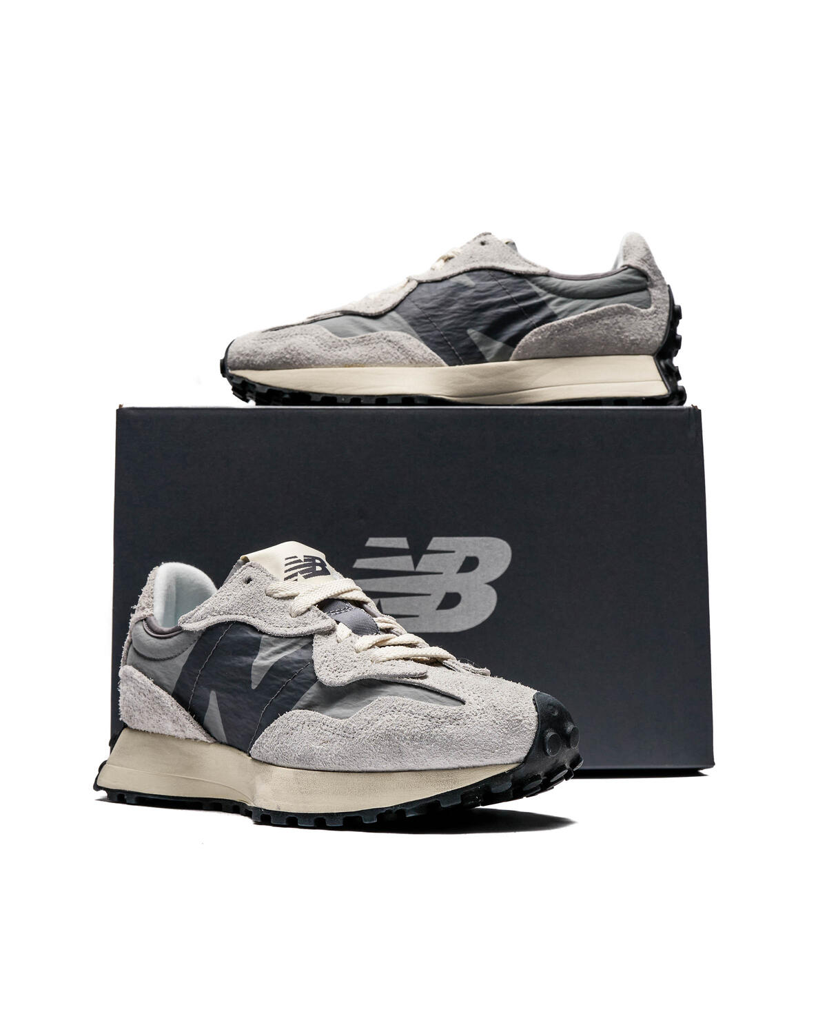 New Balance U 327 WCA - Image 10