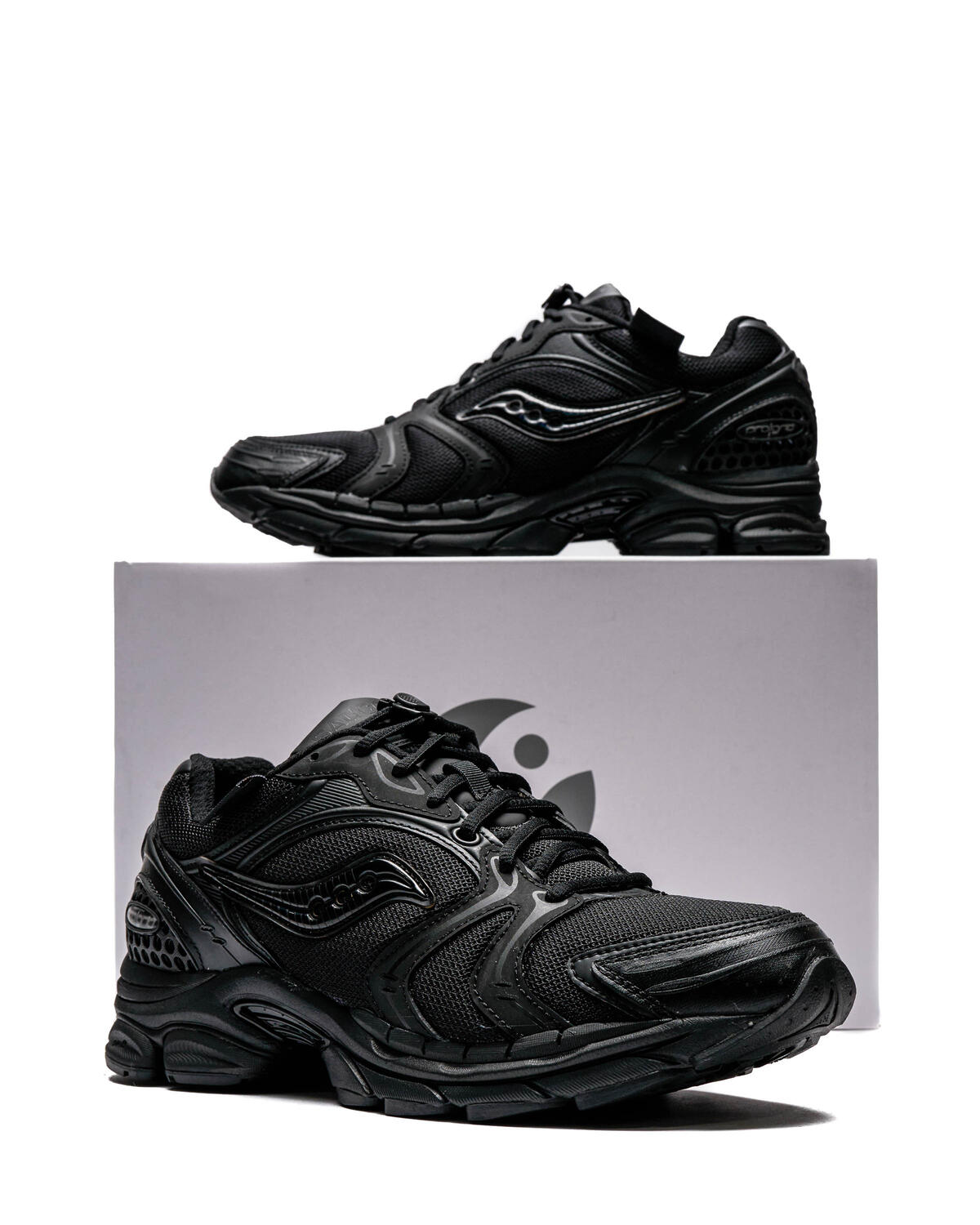 Saucony Mens Progrid Triumph 4 'Gorpcore' Shoes - Image 6
