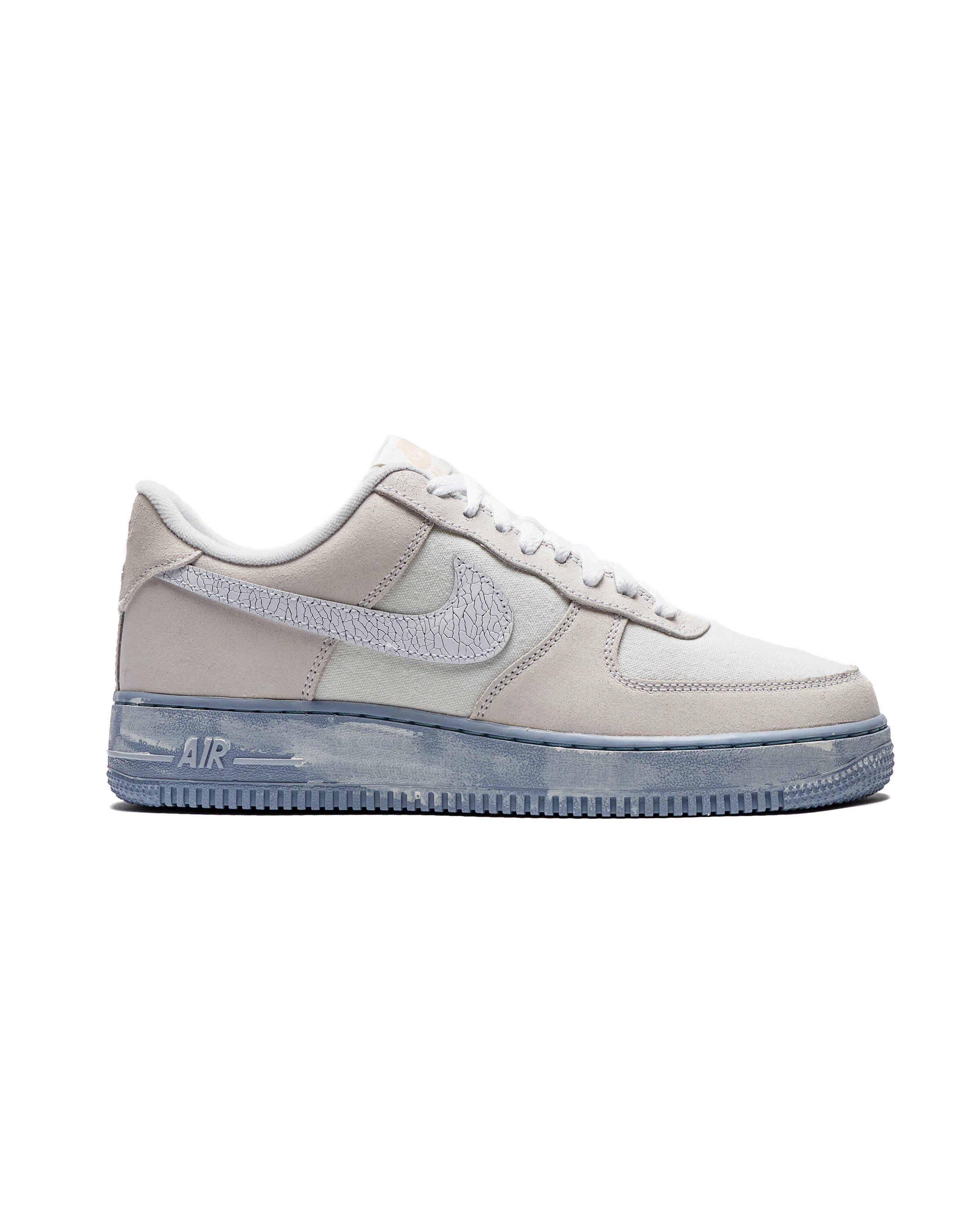 Nike AIR FORCE 1 '07 LV8 EMB