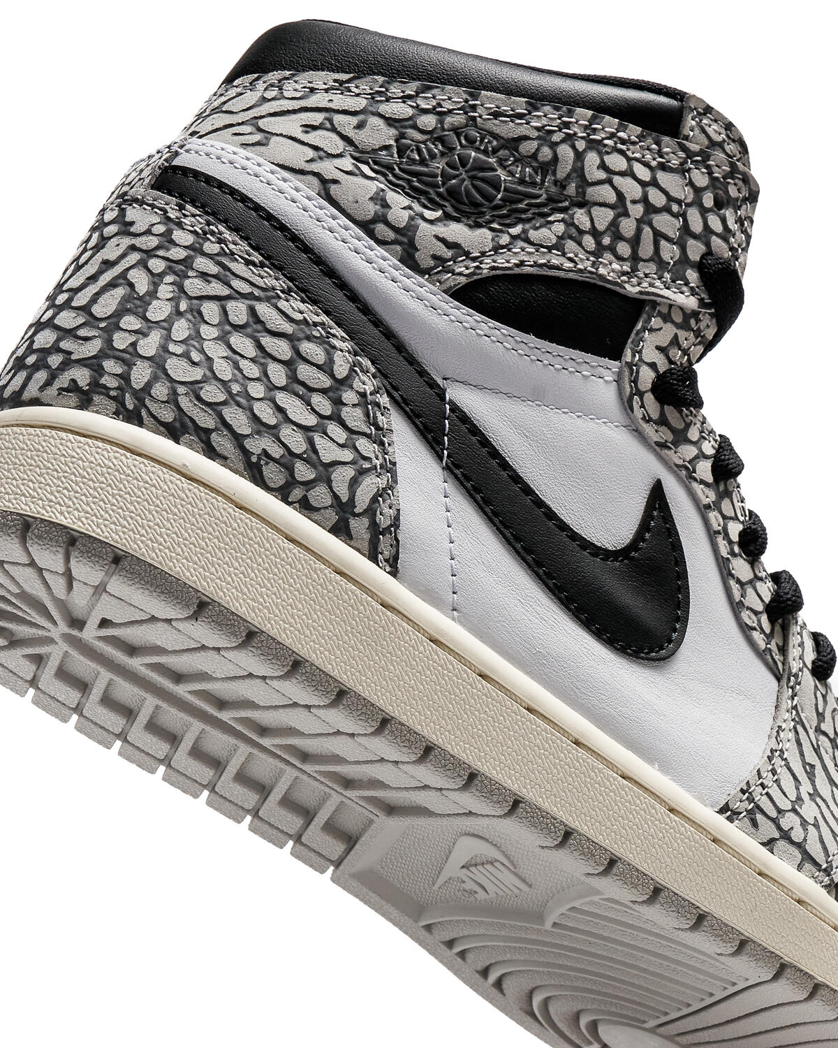 Air Jordan 1 Retro High OG 'White Cement' - Image 26