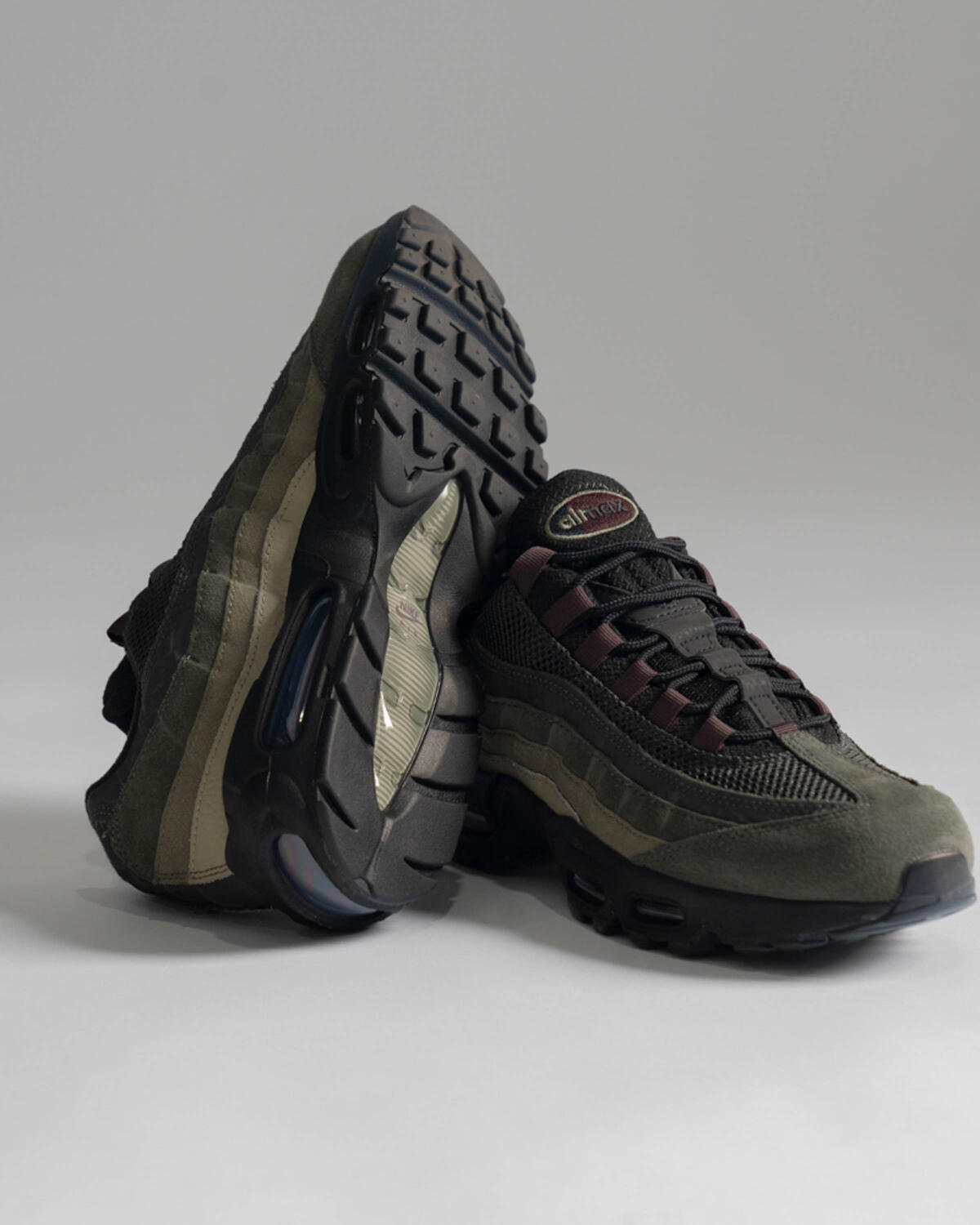 Nike Air Max 95 Black / Earth - Sequoia - Cargo Khaki - Image 22