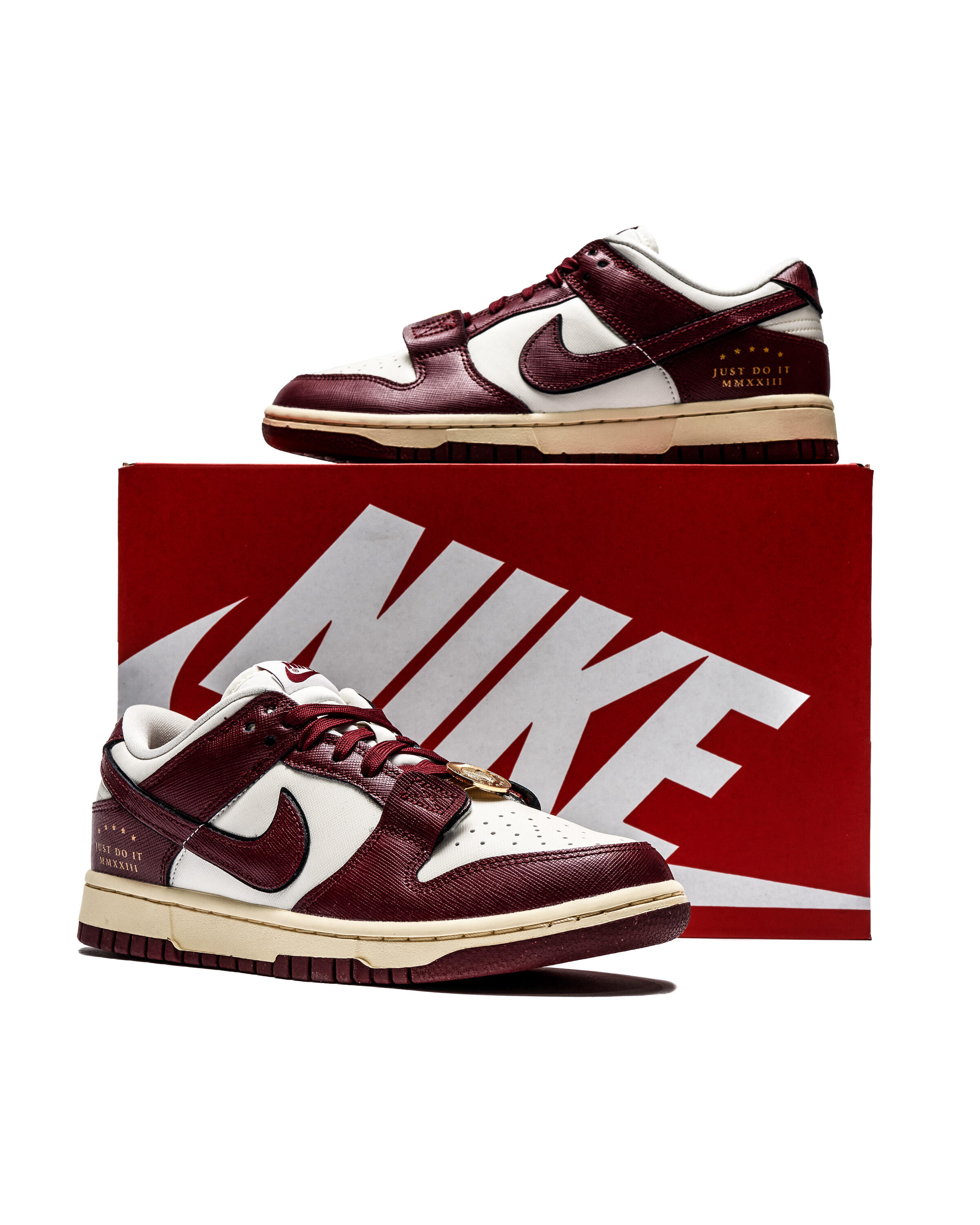Nike WMNS DUNK LOW SE 'Team Red Just Do It'