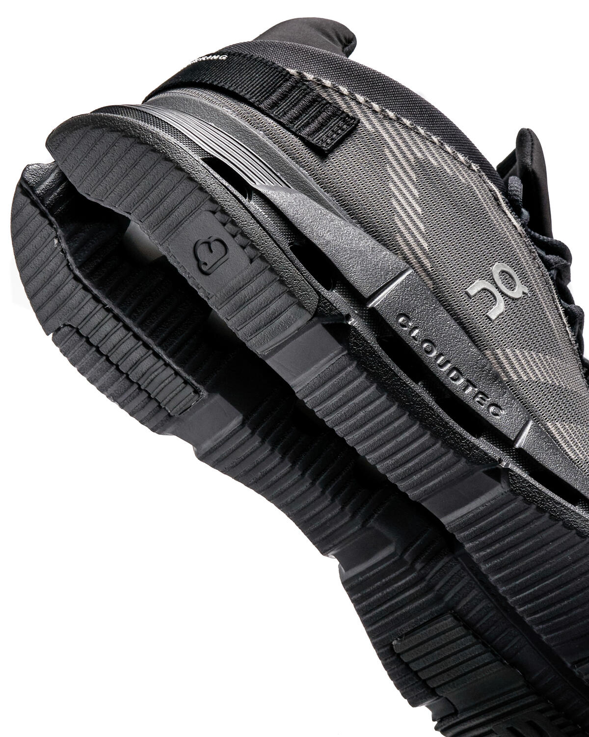 ON Running Cloudnova Void - Image 7