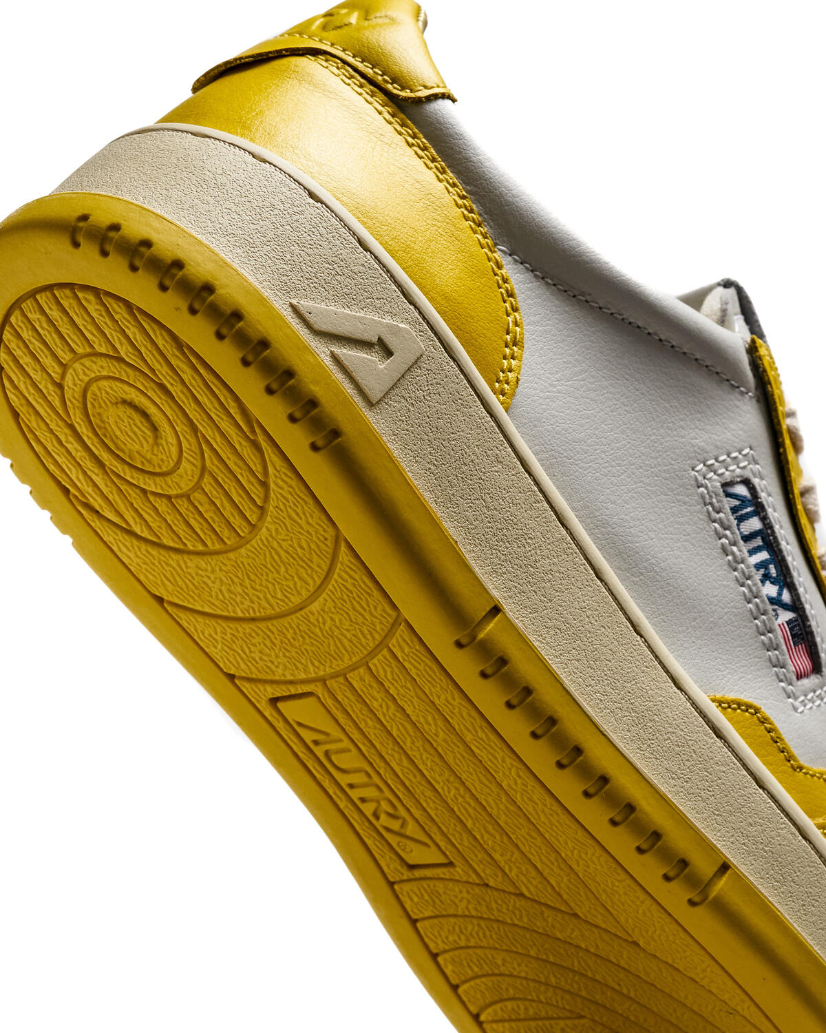 Autry Medalist Low (Women's) - Image 7