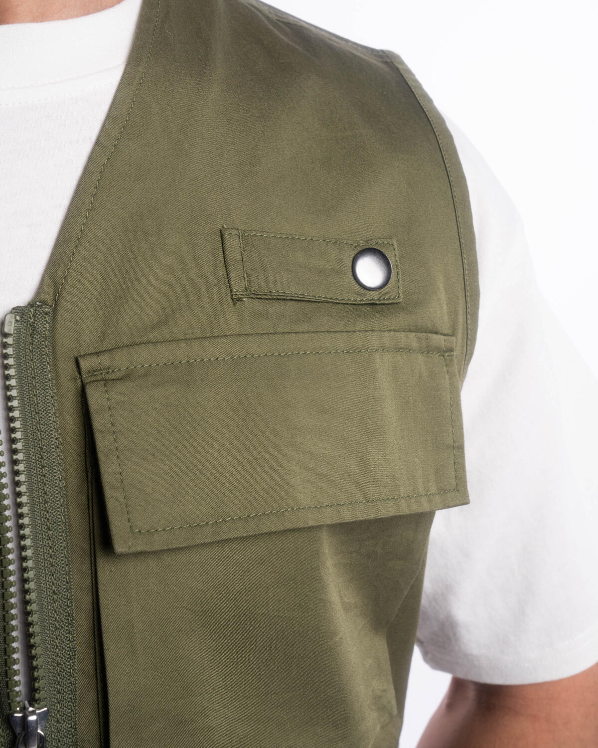 Universal Works Photographers Gilet - Image 9