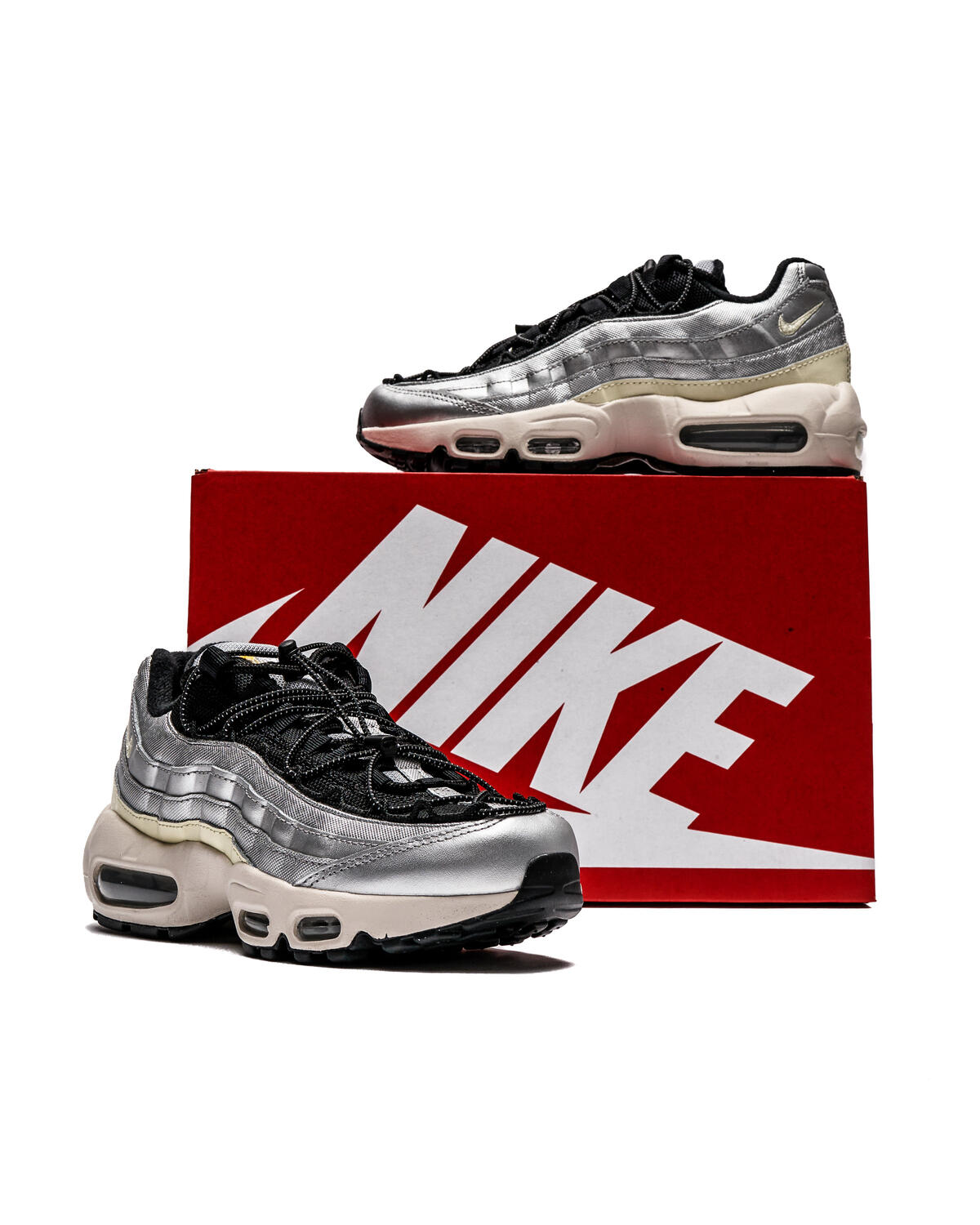 Nike Air Max 95 Wmns Metallic Silver / Alabaster - Image 14