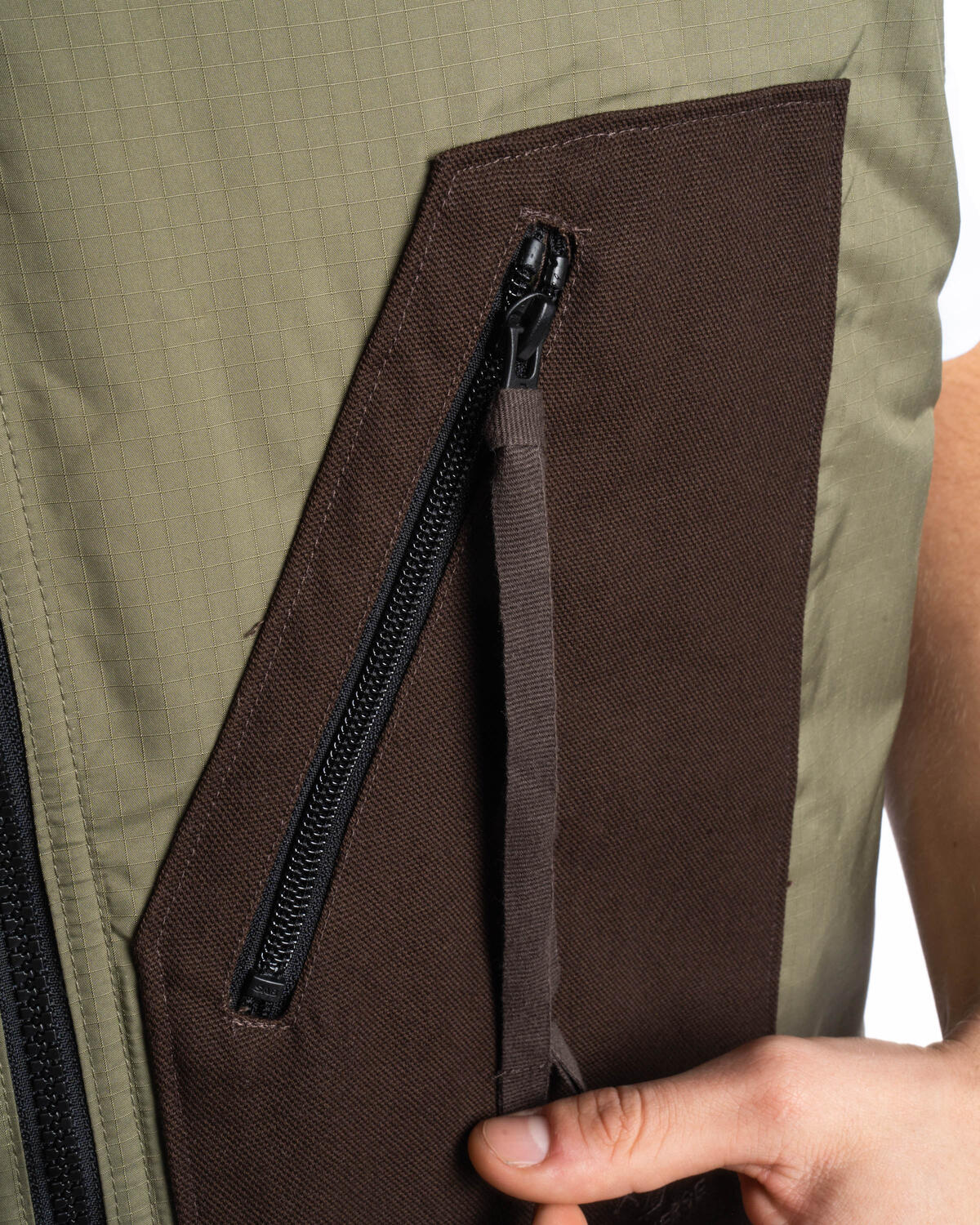 Converse x Patta Mens Utility Reversible Vest 'Java' - Image 11