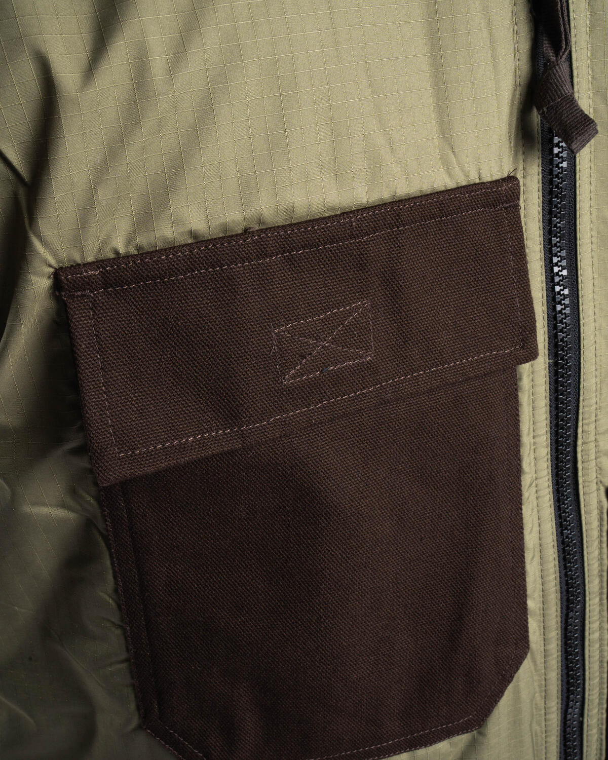 Converse x Patta Mens Utility Reversible Vest 'Java' - Image 12