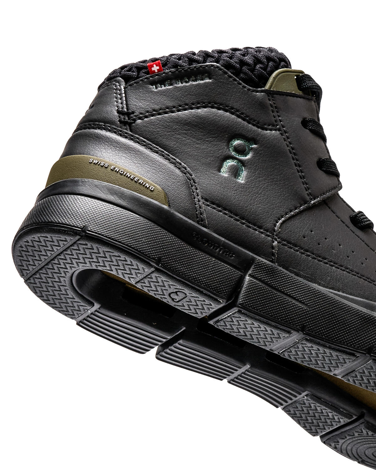 ON Running THE Roger Clubhouse Sensa - Image 14