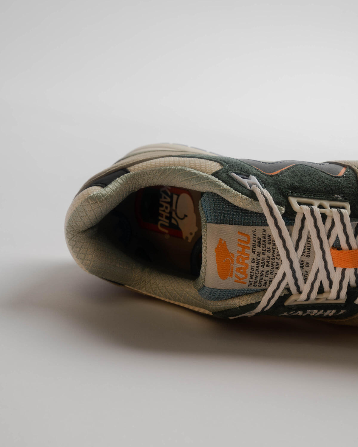 Karhu Synchron Classic - Image 10