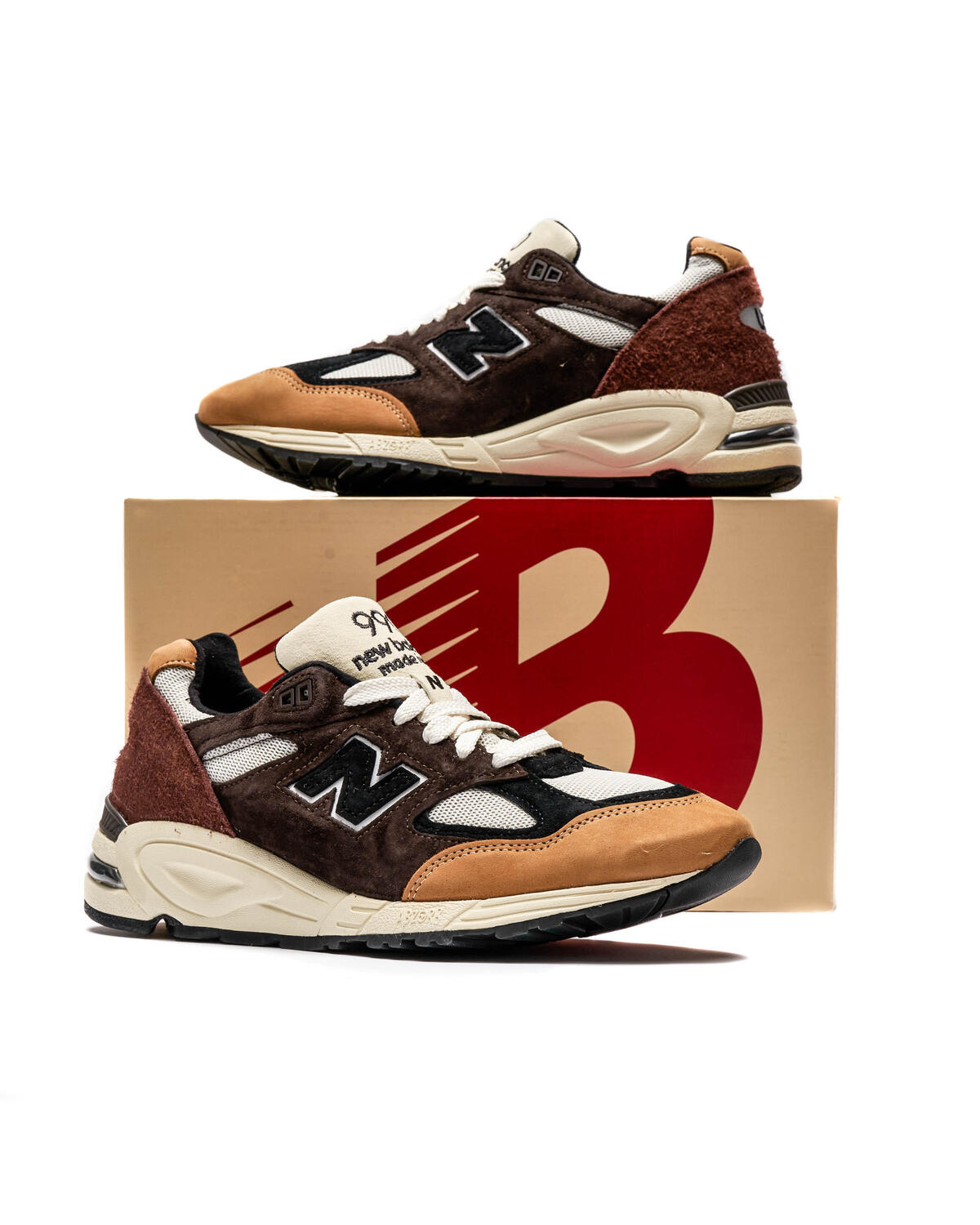 New Balance 990v2 Black - Image 17