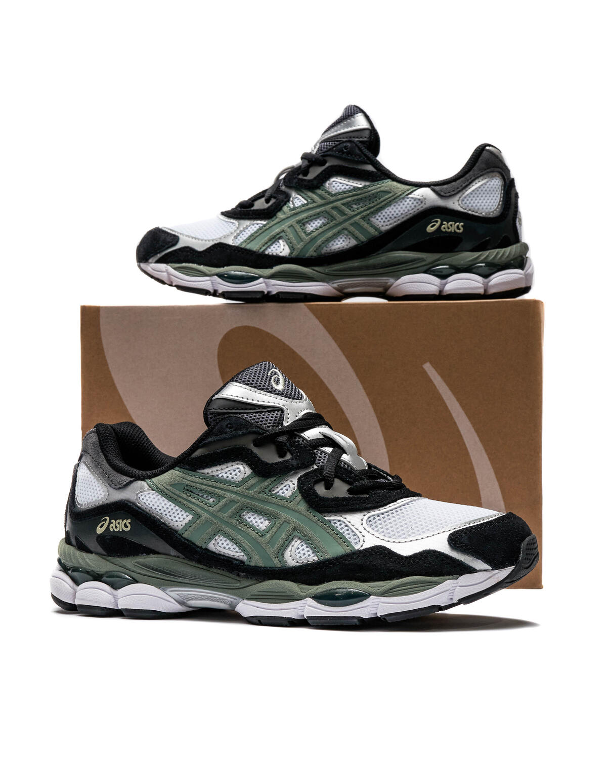 Asics Gel NYC White / Ivy - Image 17