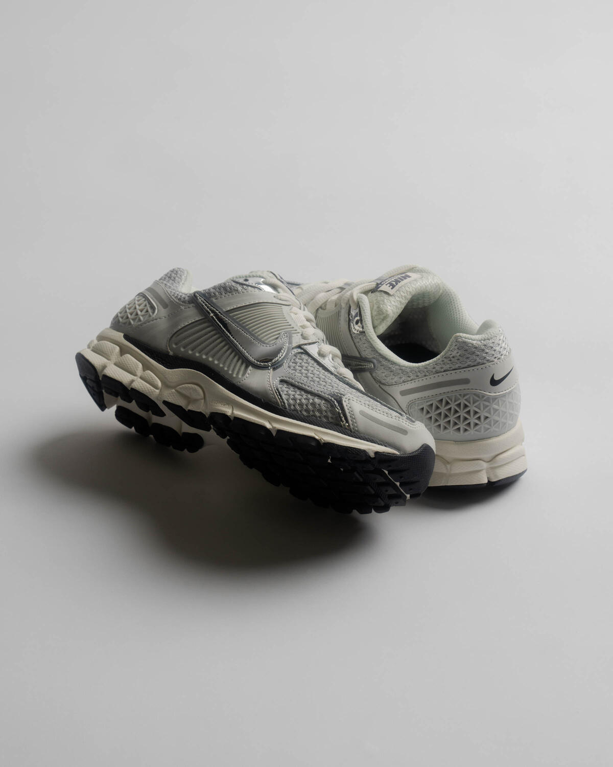 Nike Vomero 5 'Photon Dust/Chrome/Gridiron/Sail' (Women's) - Image 65