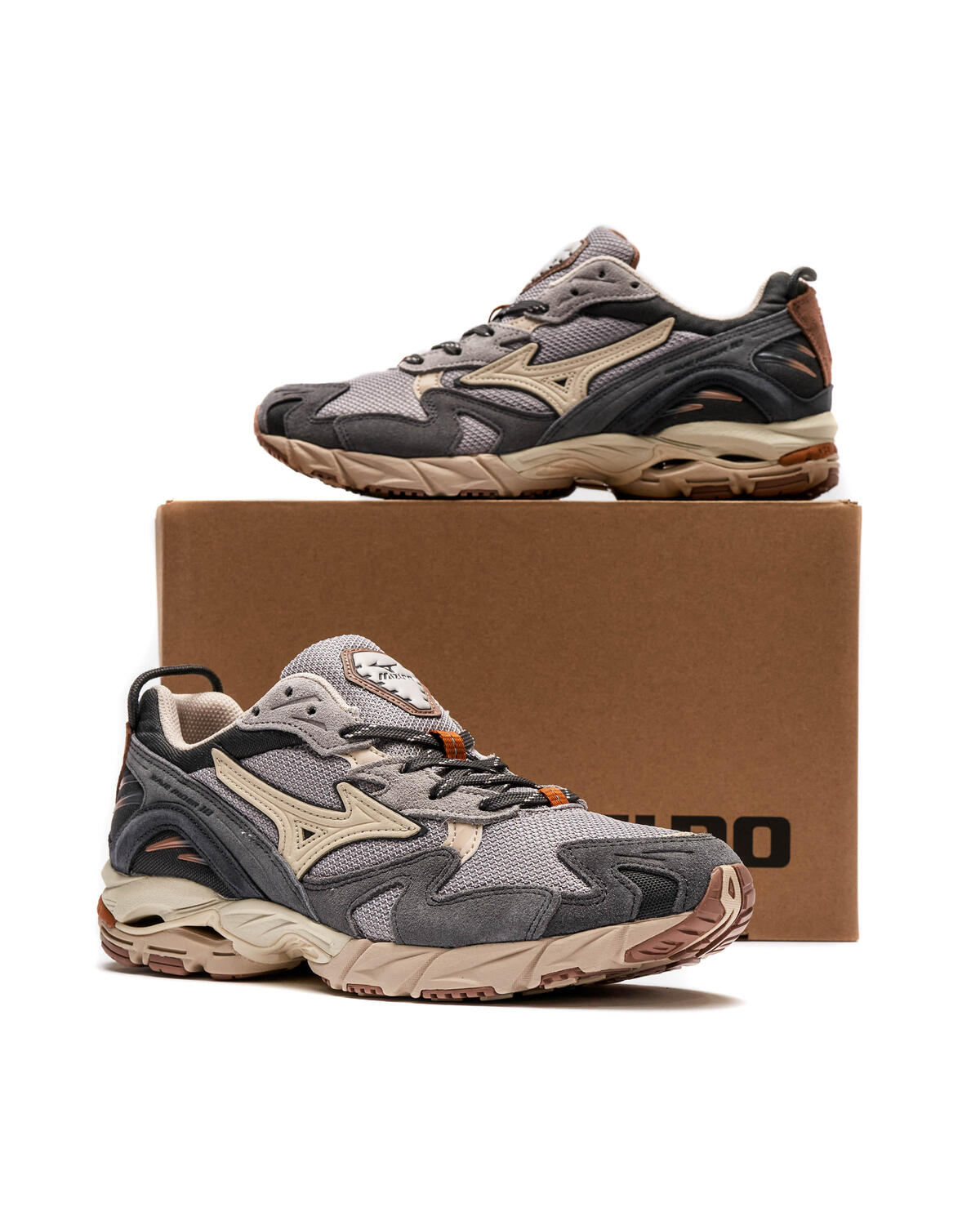 Mizuno Wave Rider 10 'Noh Mask Pack' - Image 10