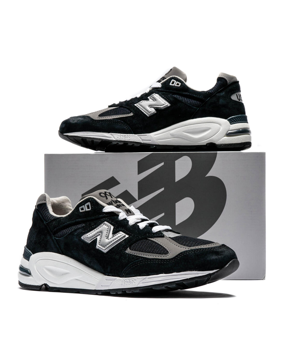 New Balance 990v2 Black - Image 22