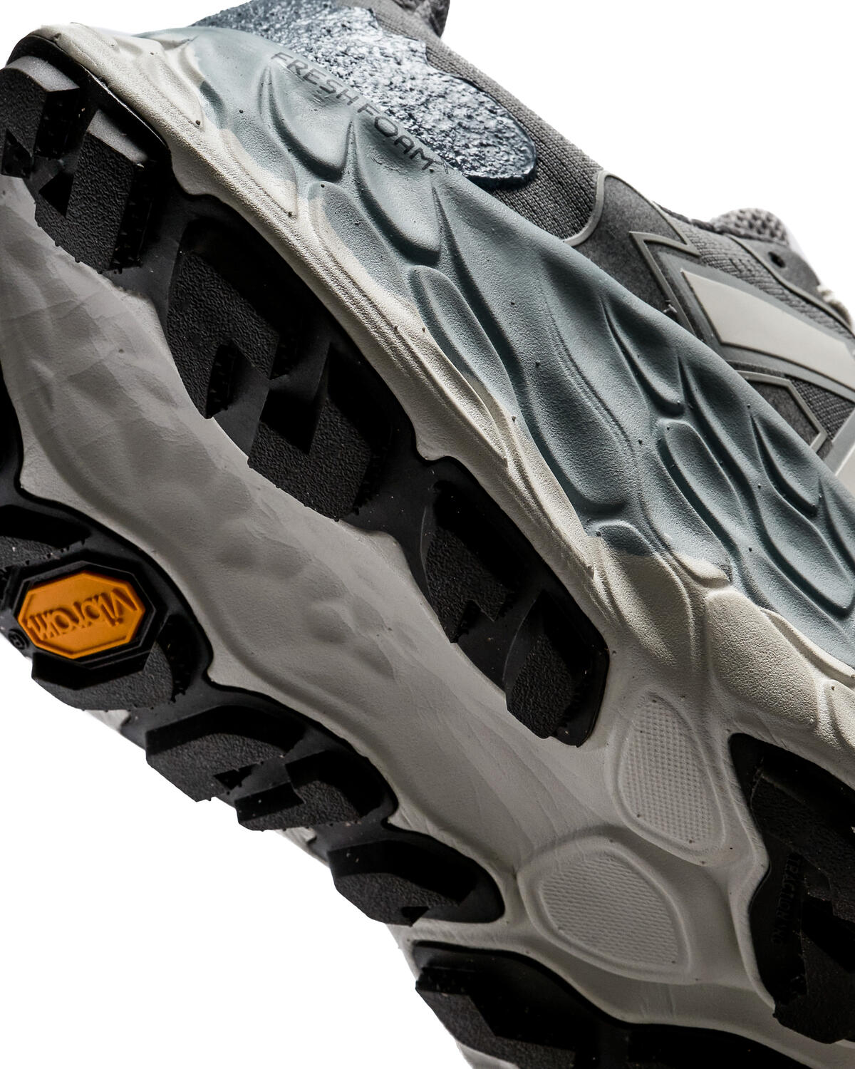 New Balance Fresh Foam More Trail V3 - Image 7
