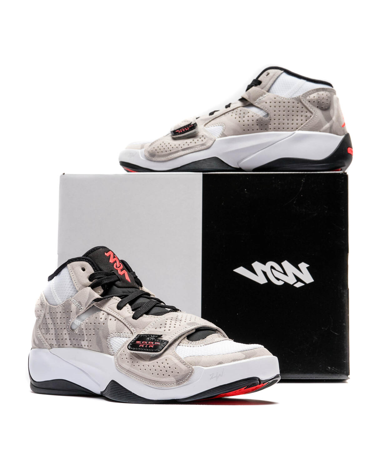 Air Jordan ZION 2 - Image 6