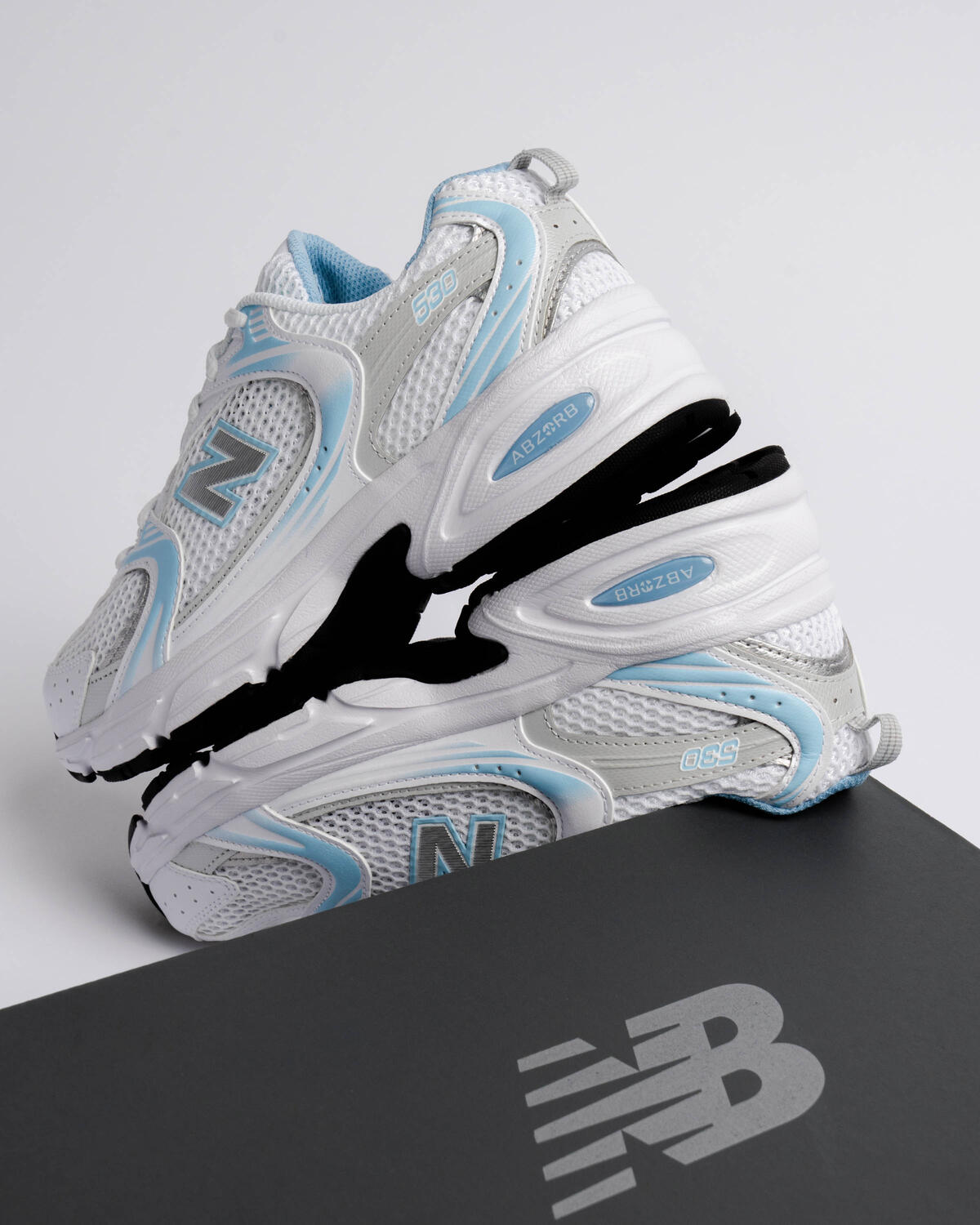 New Balance MR 530 Blue / White - Image 12