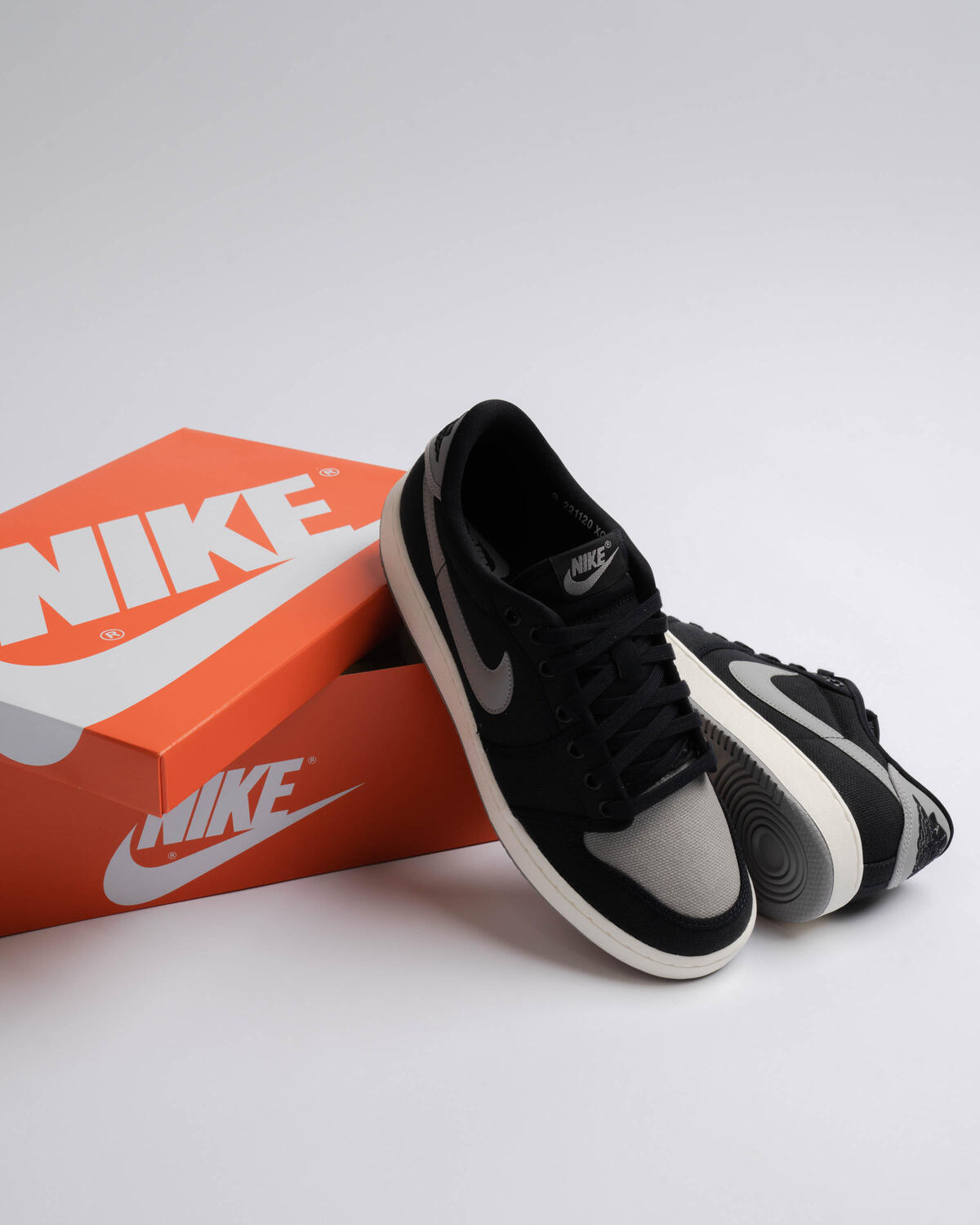 Air Jordan 1 KO Low Shadow (Women's) - Image 9