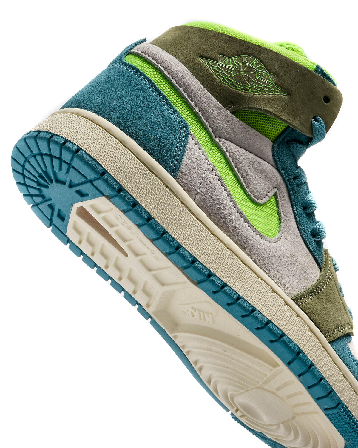 Women's Air Jordan 1 High Zoom Air CMFT 2 - Image 12