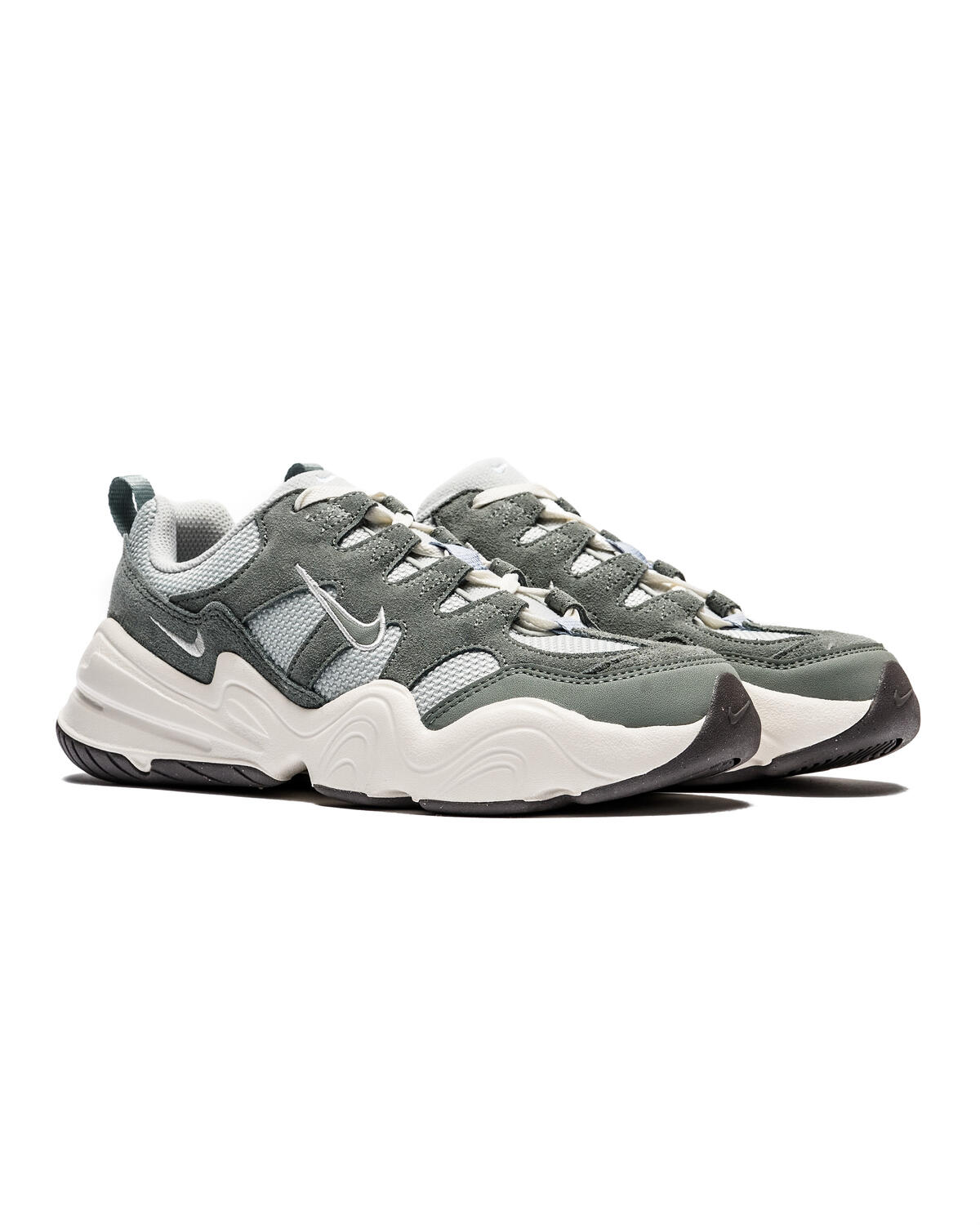 Nike WMNS Tech Hera - Image 3