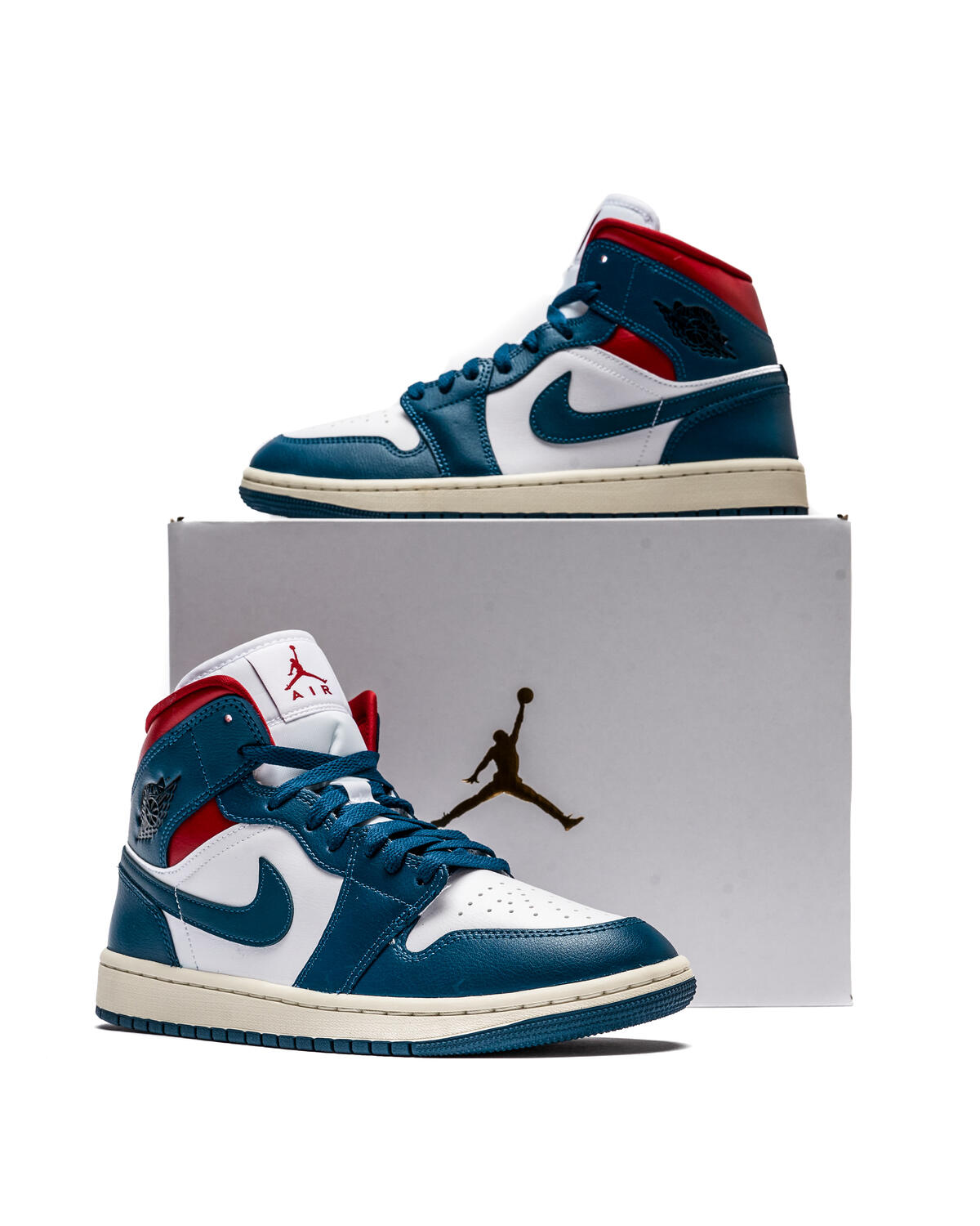 Air Jordan 1 Mid White / French Blue / Gym Red (Women's) - Image 18