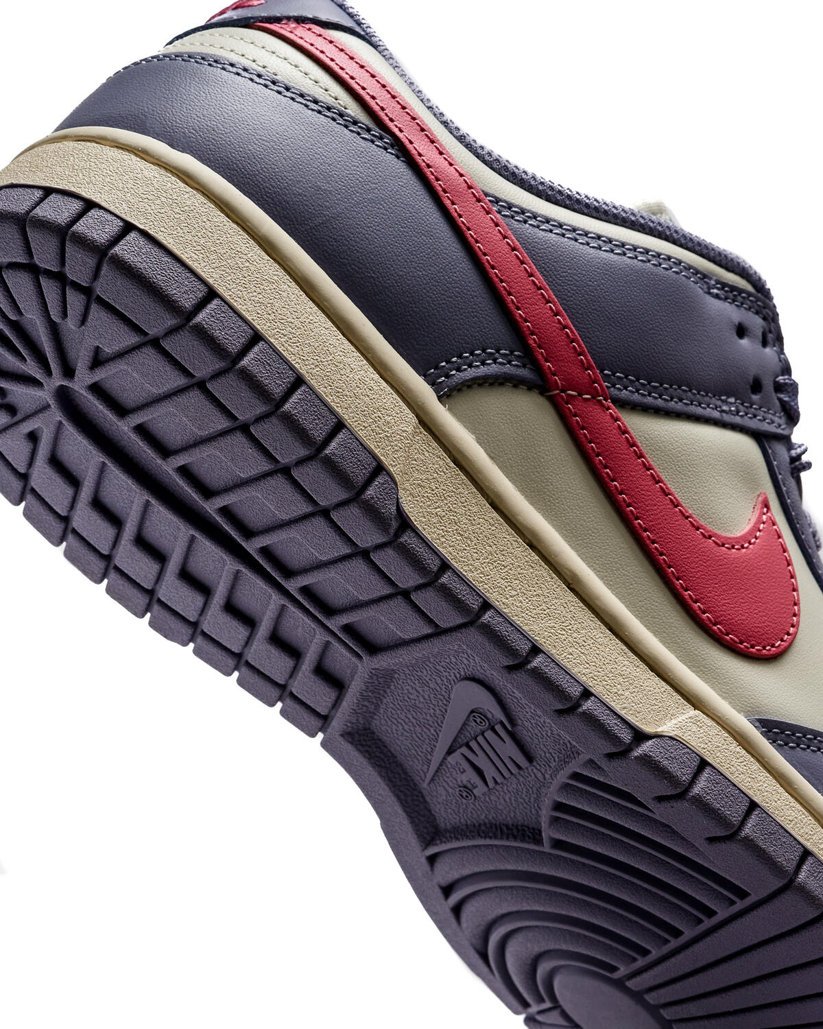 Nike WMNS Dunk Low - Indigo Haze / Coral Chalk / Sail - Image 21