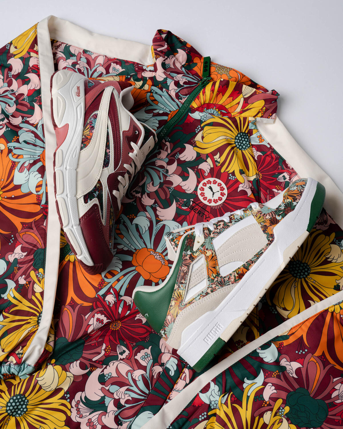Puma X Liberty WMNS AOP Woven Jacket - Image 14