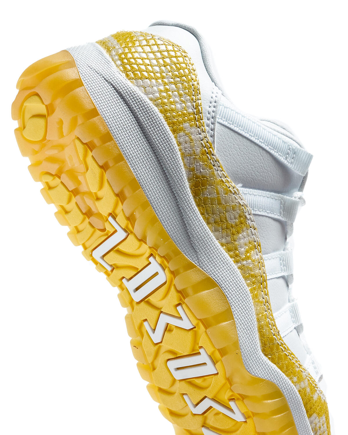 Air Jordan 11 Retro Low 'Yellow Snakeskin' (PS) - Image 17
