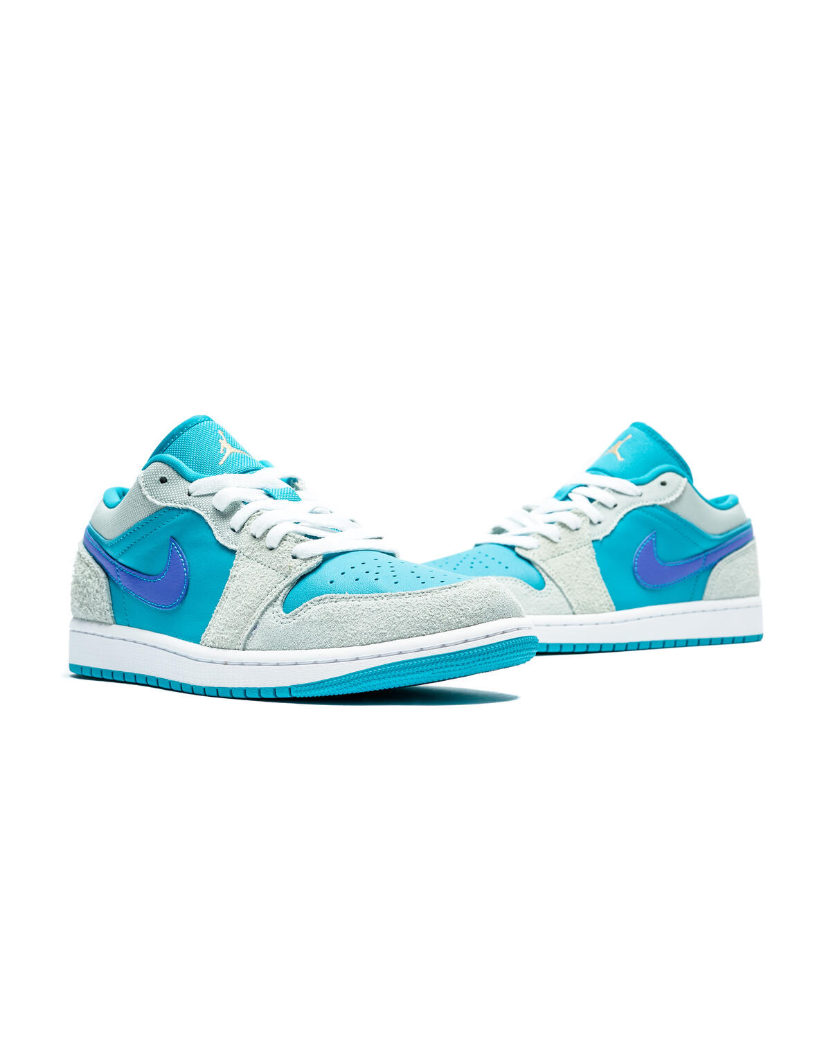 JORDAN BRAND AIR JORDAN 1 LOW SE "MICHAEL JORDAN" PISTACHIO FROST/CELESTIAL GOLD/AQUATONE - Image 5