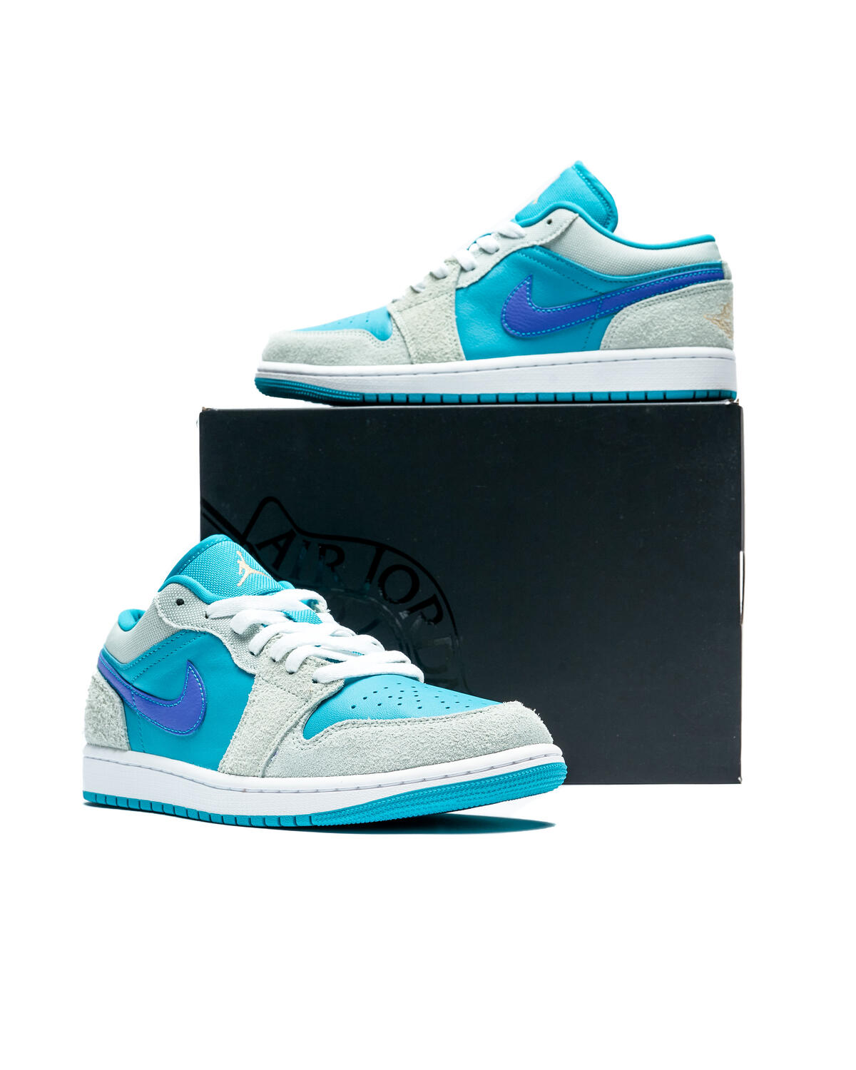 JORDAN BRAND AIR JORDAN 1 LOW SE "MICHAEL JORDAN" PISTACHIO FROST/CELESTIAL GOLD/AQUATONE - Image 6
