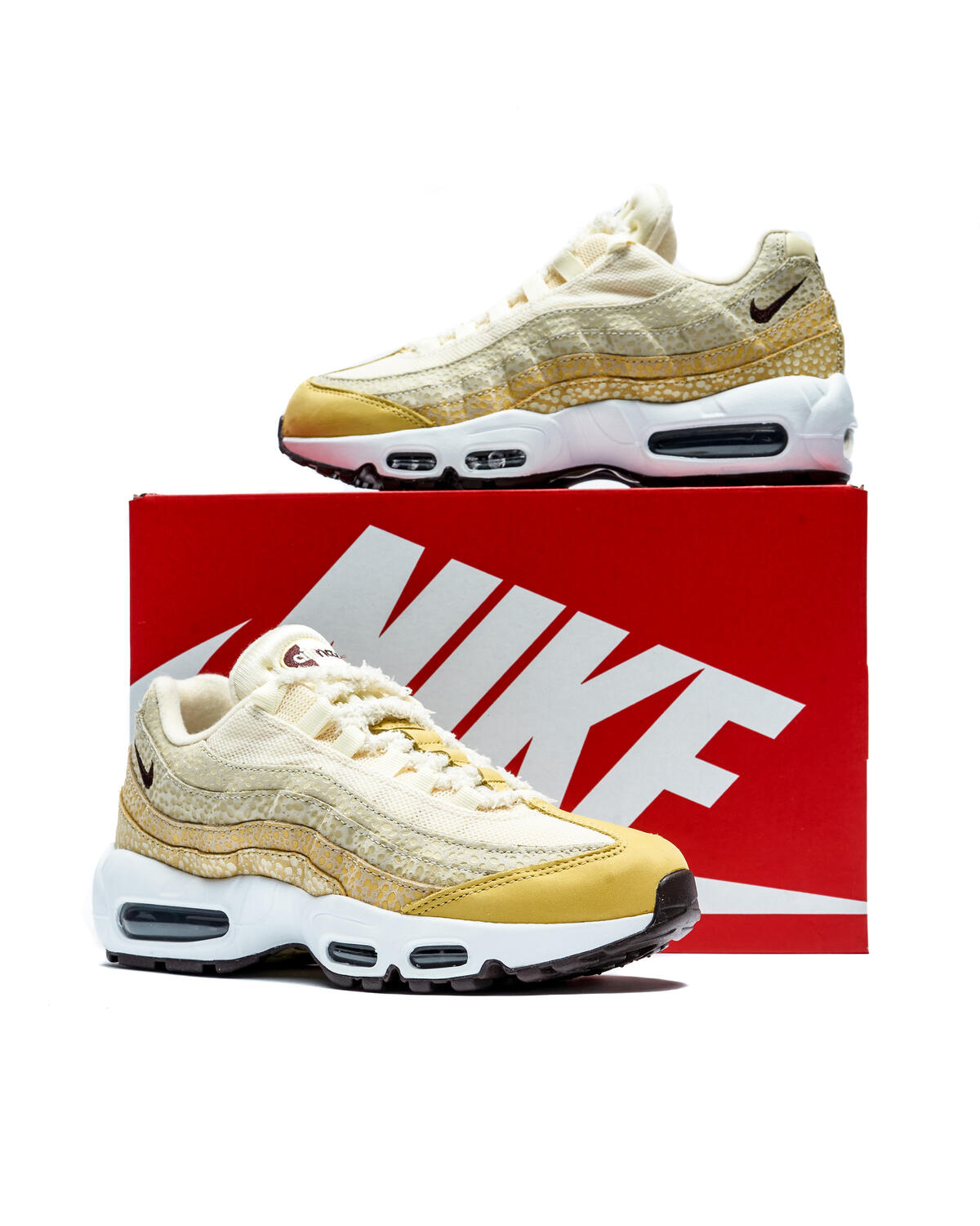 Nike Air Max 95 Wmns Alabaster / Earth - Coconut Milk - White - Image 17