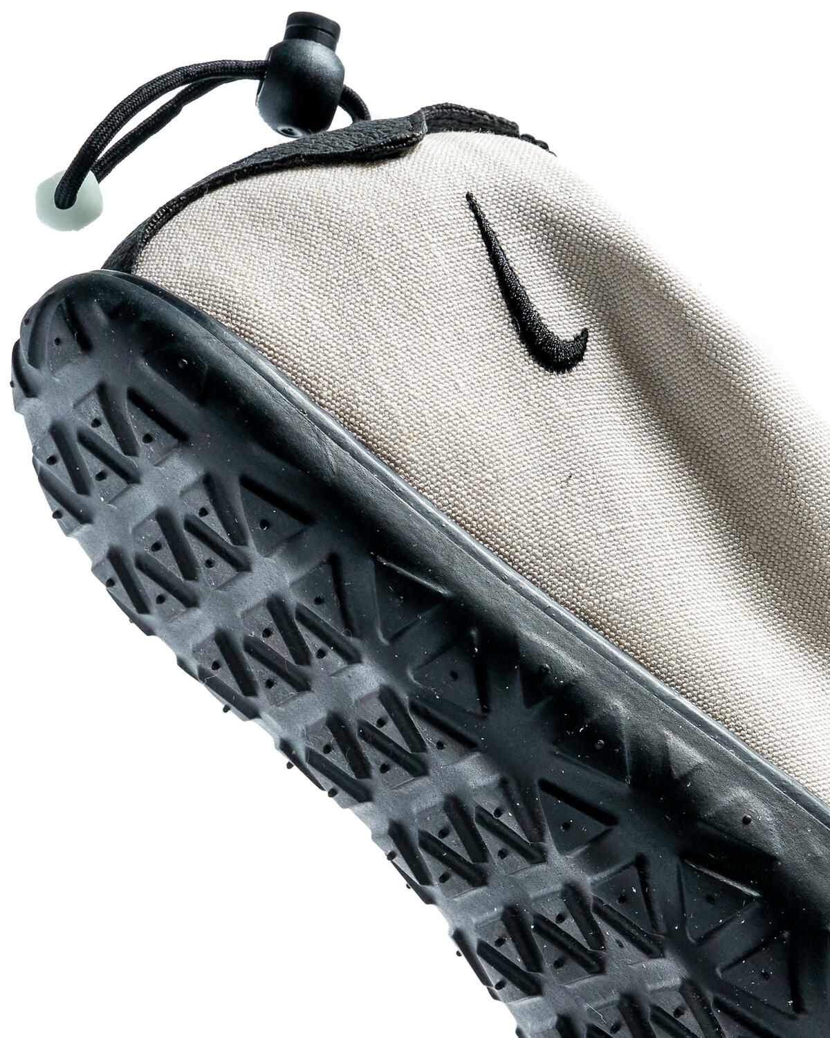 Nike ACG Moc Shoes Summit White / Black - Image 17