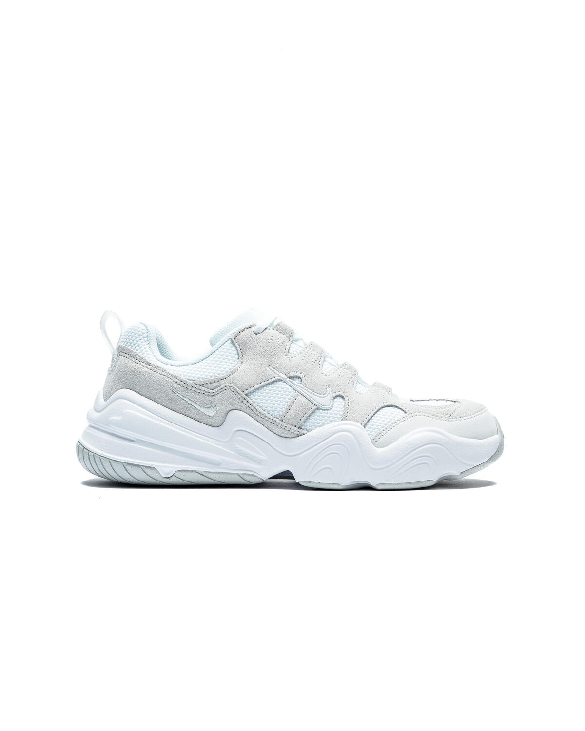 Nike Women's Nike Tech Hera White/White-Summit White - Image 8