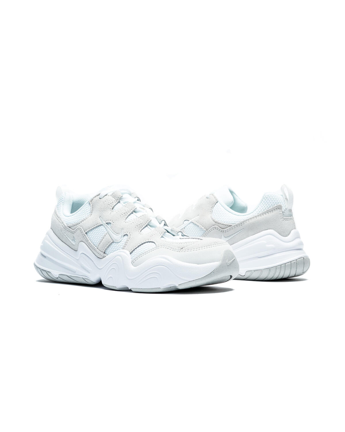 Nike Women's Nike Tech Hera White/White-Summit White - Image 11