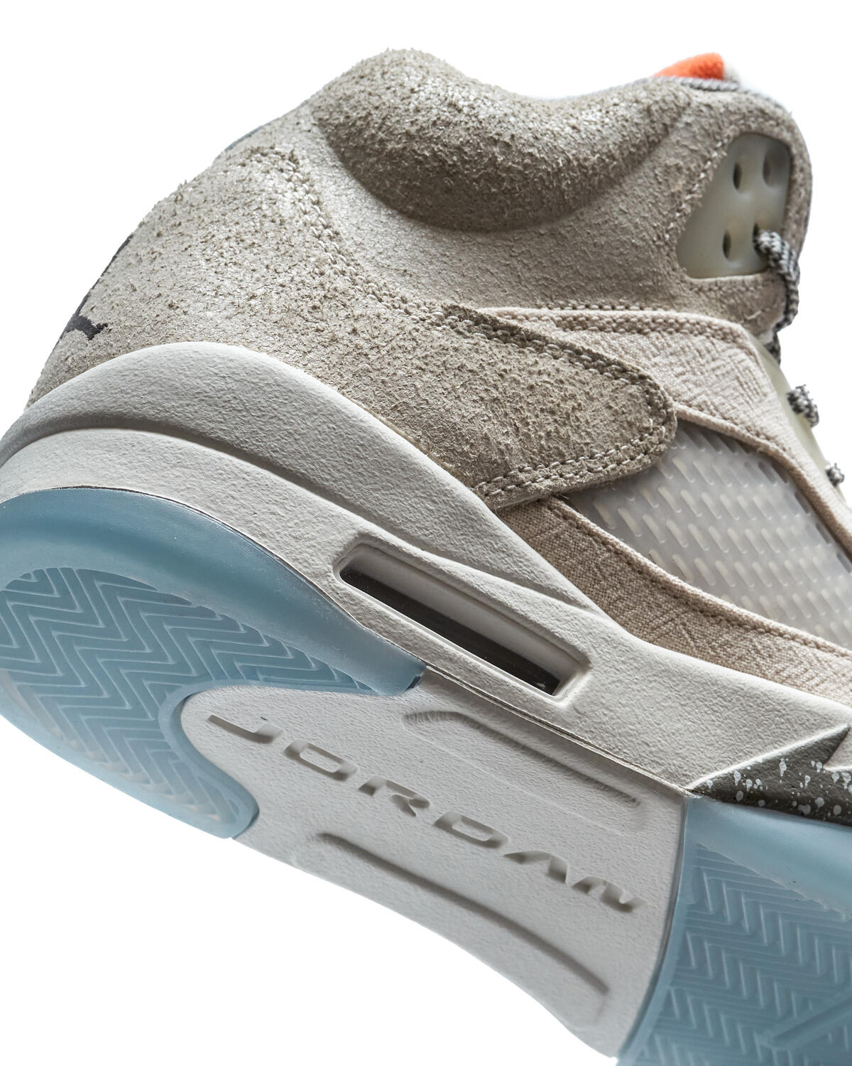 Air Jordan 5 Retro SE Craft - Light Orewood Brown/Safety Orange/Flat Pewter - Image 26