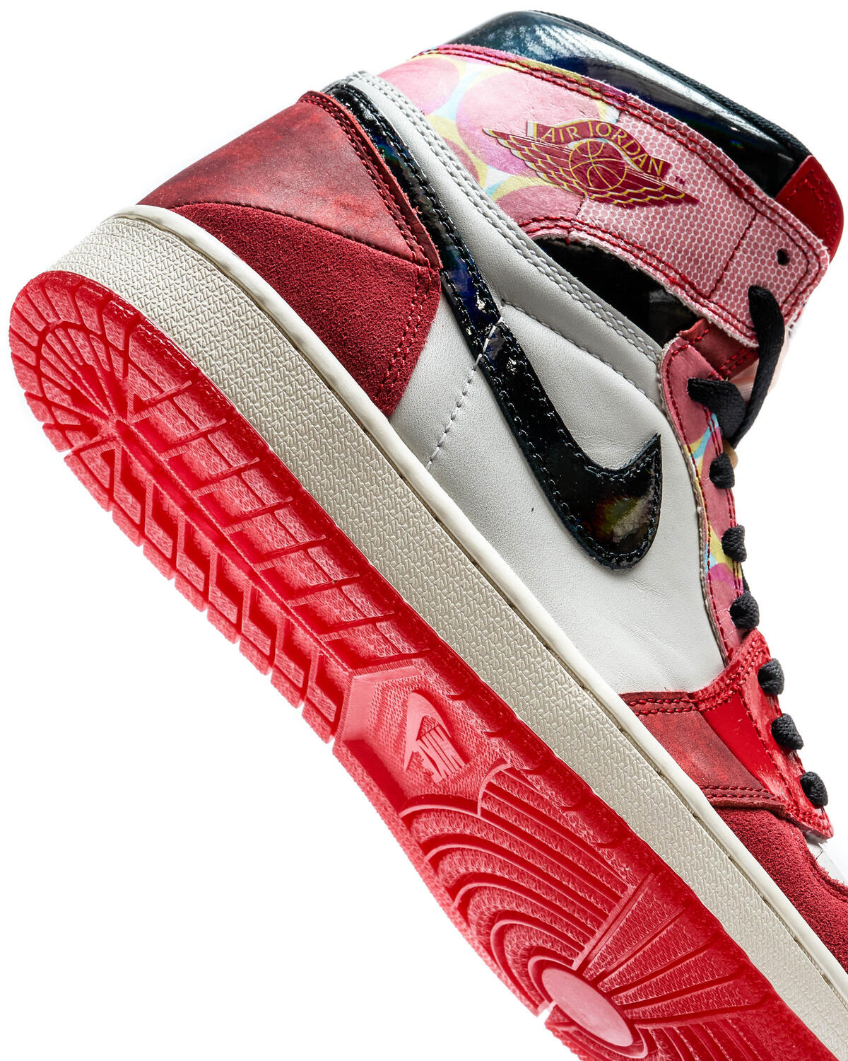 Air Jordan 1 High OG Next Chapter Grade School Lifestyle Shoe - White/Red - Image 7
