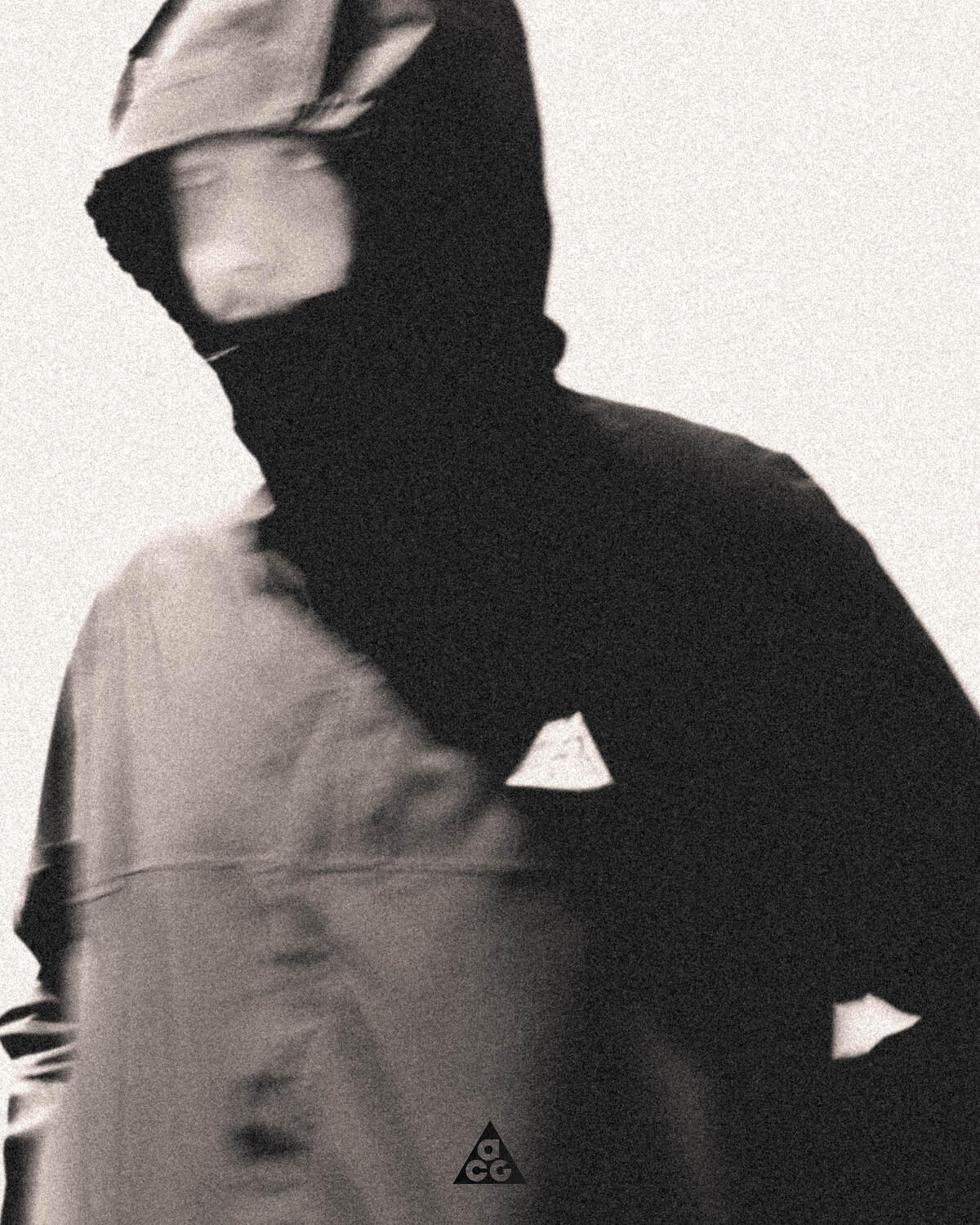 Nike Womens ACG Cascade Rain Jacket - Image 14