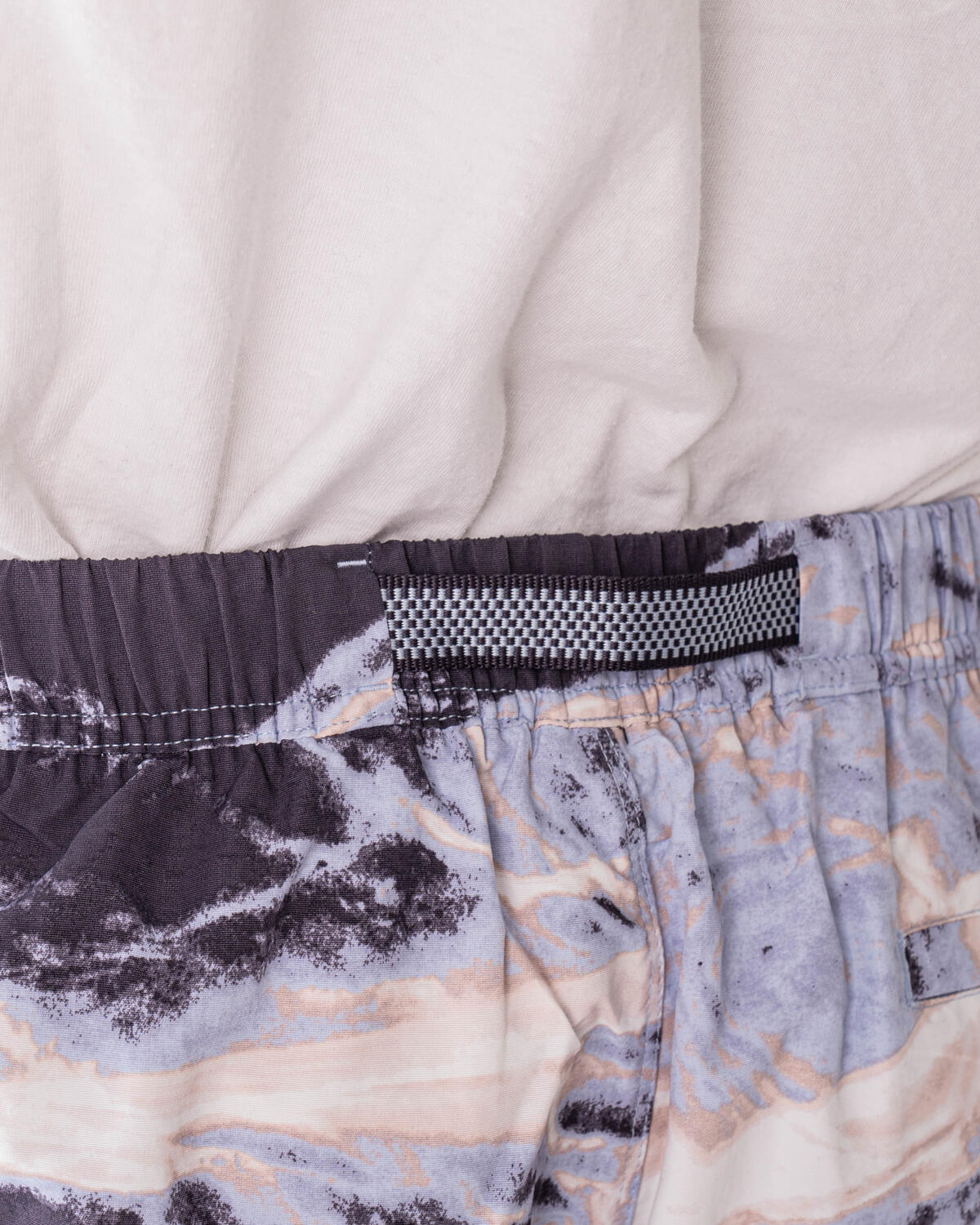 Nike ACG All Over Print Trail Shorts Pink Oxford / Gridiron / Summit White - Image 11