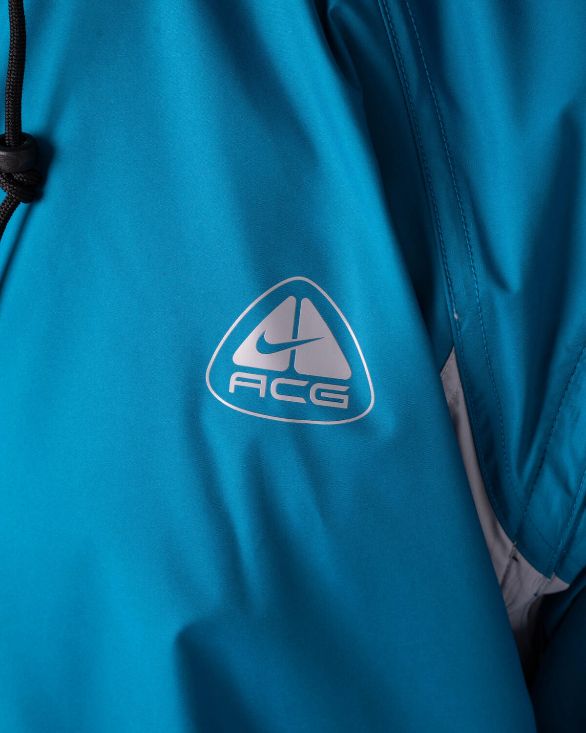 Nike ACG Oregon Series Micro Shell Jacket Green Abyss / Black / Wolf Grey - Image 13